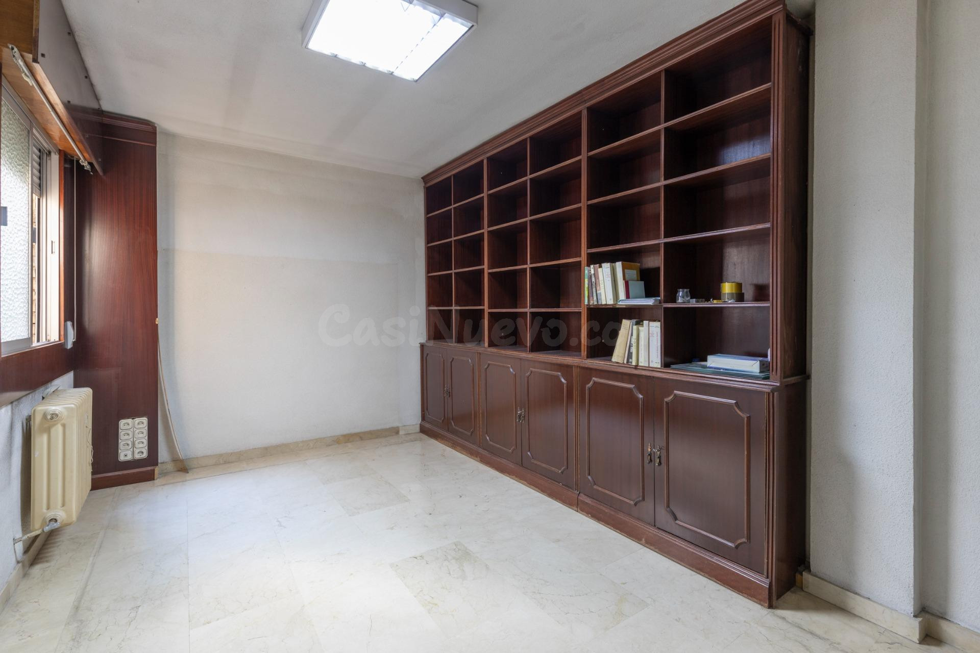 Piso en venta en pleno centro de Granada – Planta alta, gara - foto 5