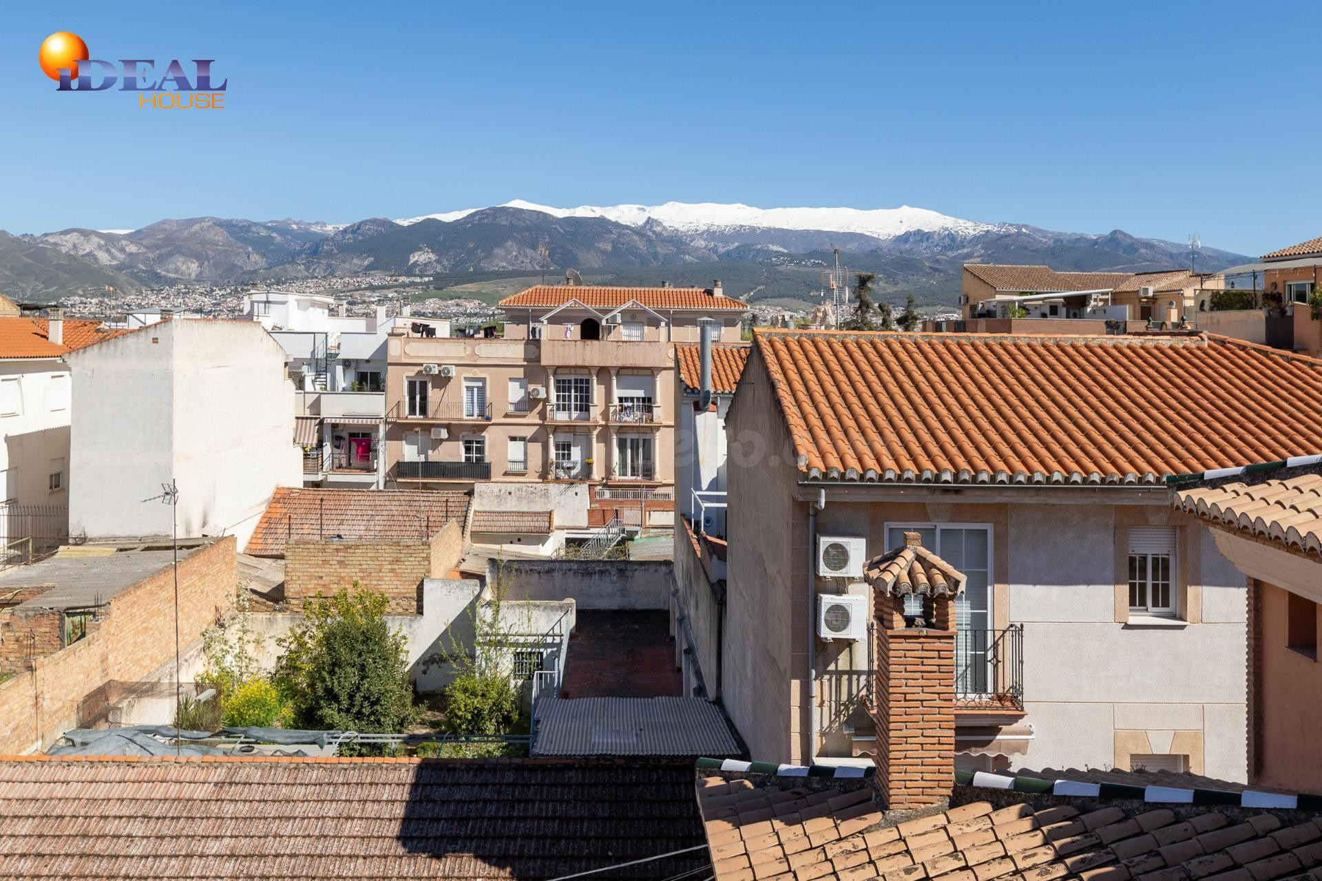 Venta de casa con calidades de lujo en Armilla (Granada) - foto 5