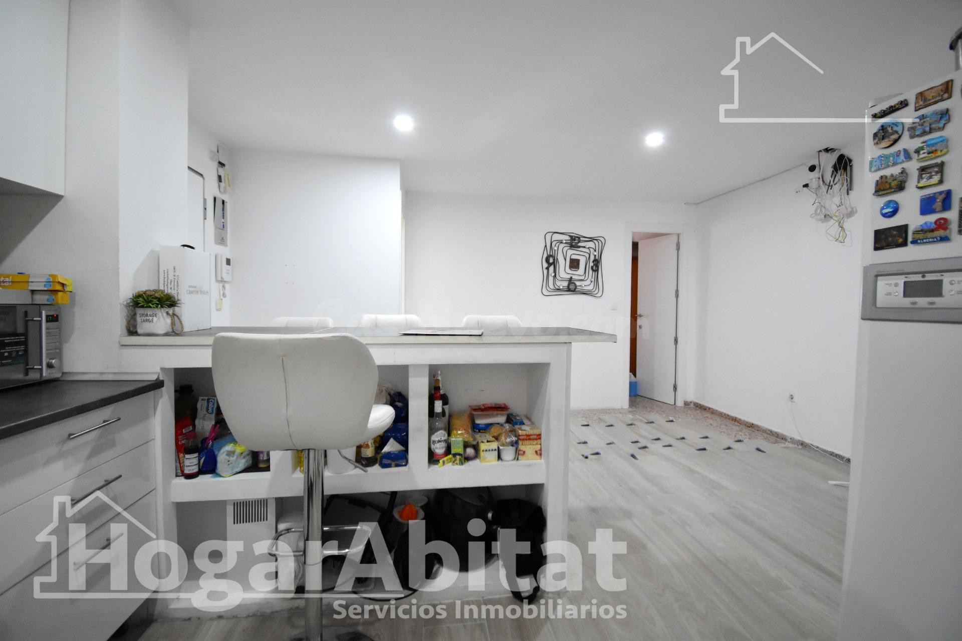 ¡REFORMADO A ESTRENAR! IMPECABLE, AMPLIO Y EXTERIOR CON BALC - foto 2