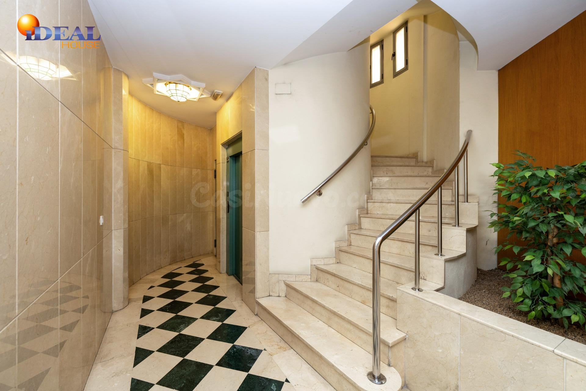 Piso 2 habitaciones 97m² en venta - Centro - foto 4
