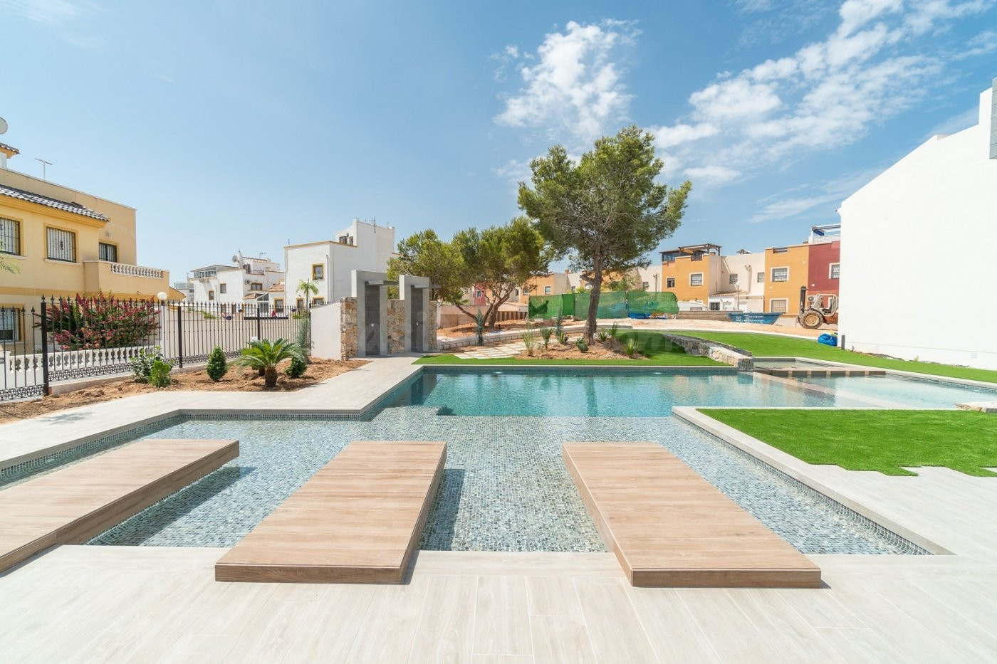 Nuevo conjunto residencial en Los Balcones (Torrevieja) - foto 2