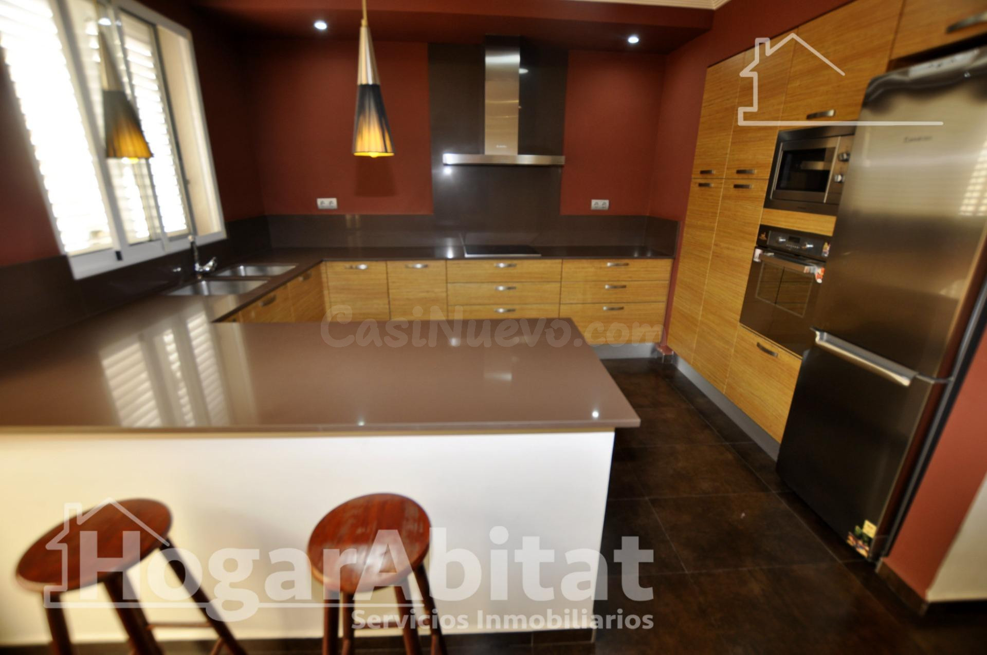 ESPECTACULAR CASA CON DOS TERRAZAS Y GRAN GARAJE - foto 5