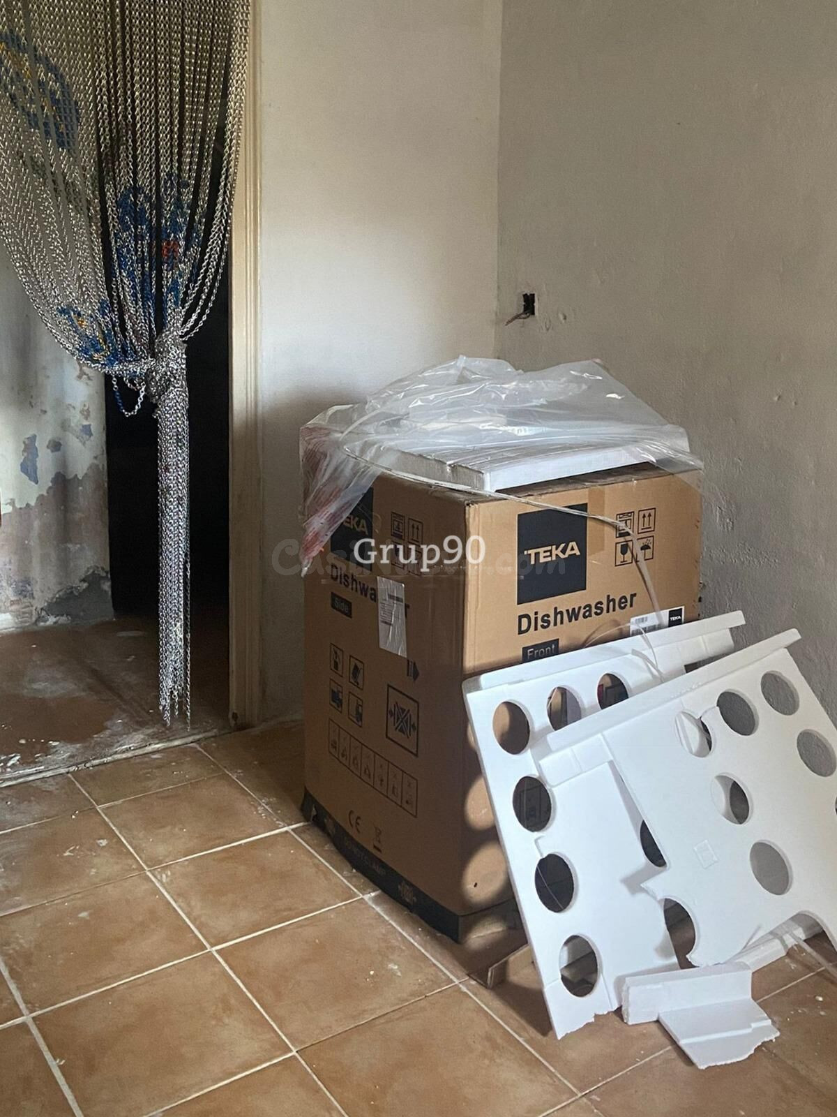 OPORTUNIDAD EN ALFARRÀS – PLANTA BAJA CON ALMACÉN PARA REFOR - foto 5