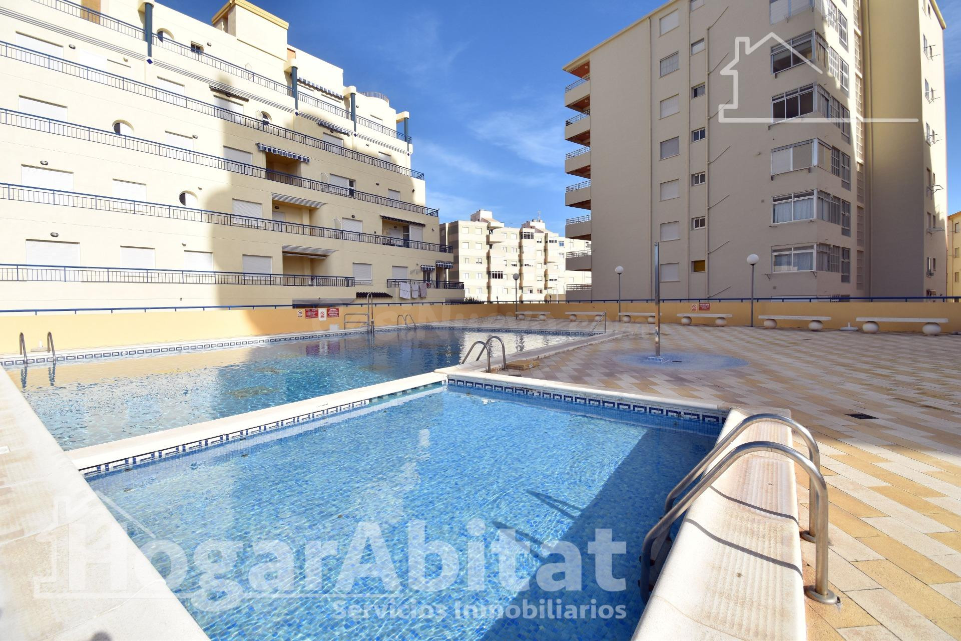 ¡SEGUNDA LÍNEA DE PLAYA! AMPLIO Y EXTERIOR CON GARAJE, ASCEN - foto 3