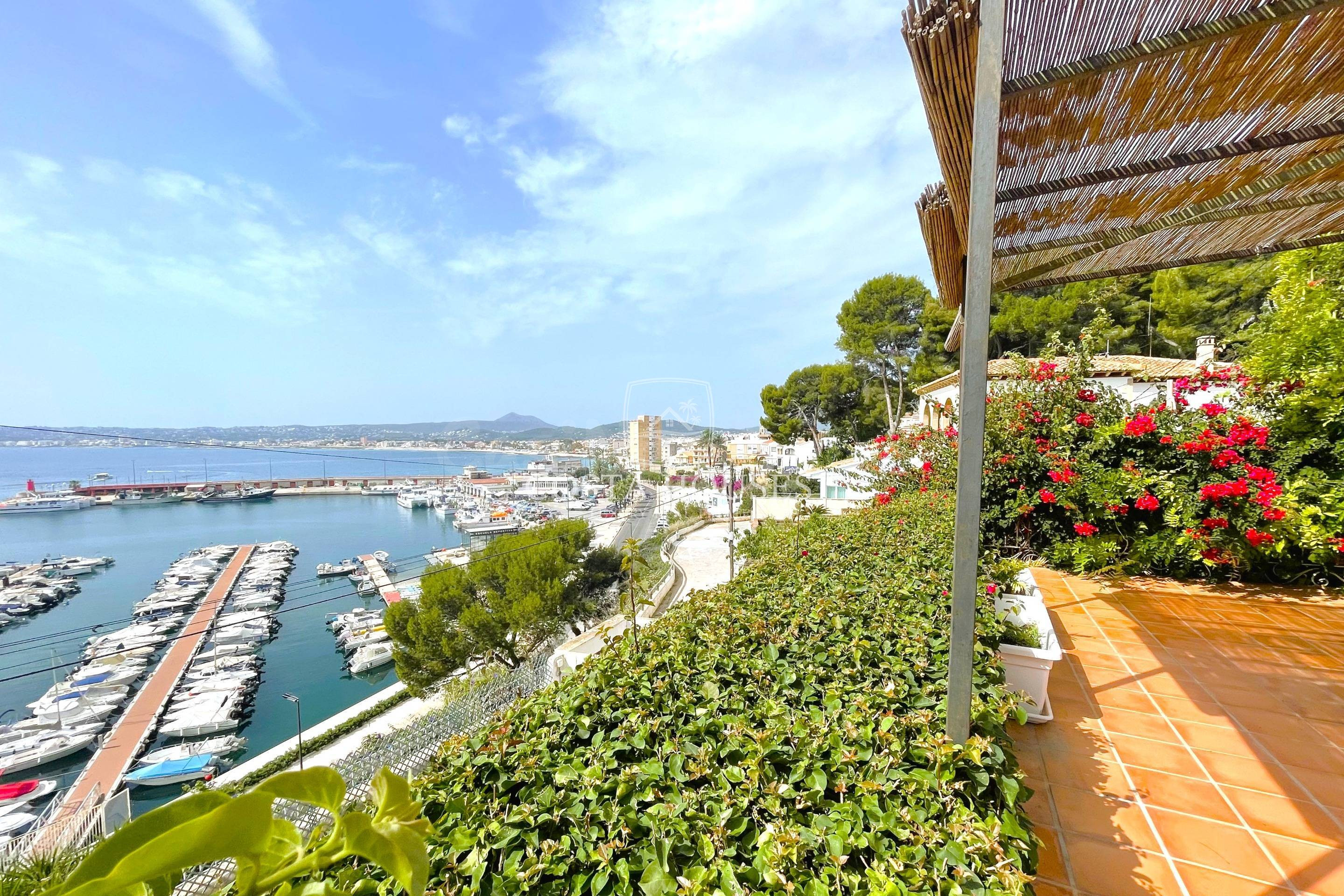 VILLA MARINA, UN EXCLUSIVO HOGAR EN PRIMERA LINEA DEL MAR EN - foto 2