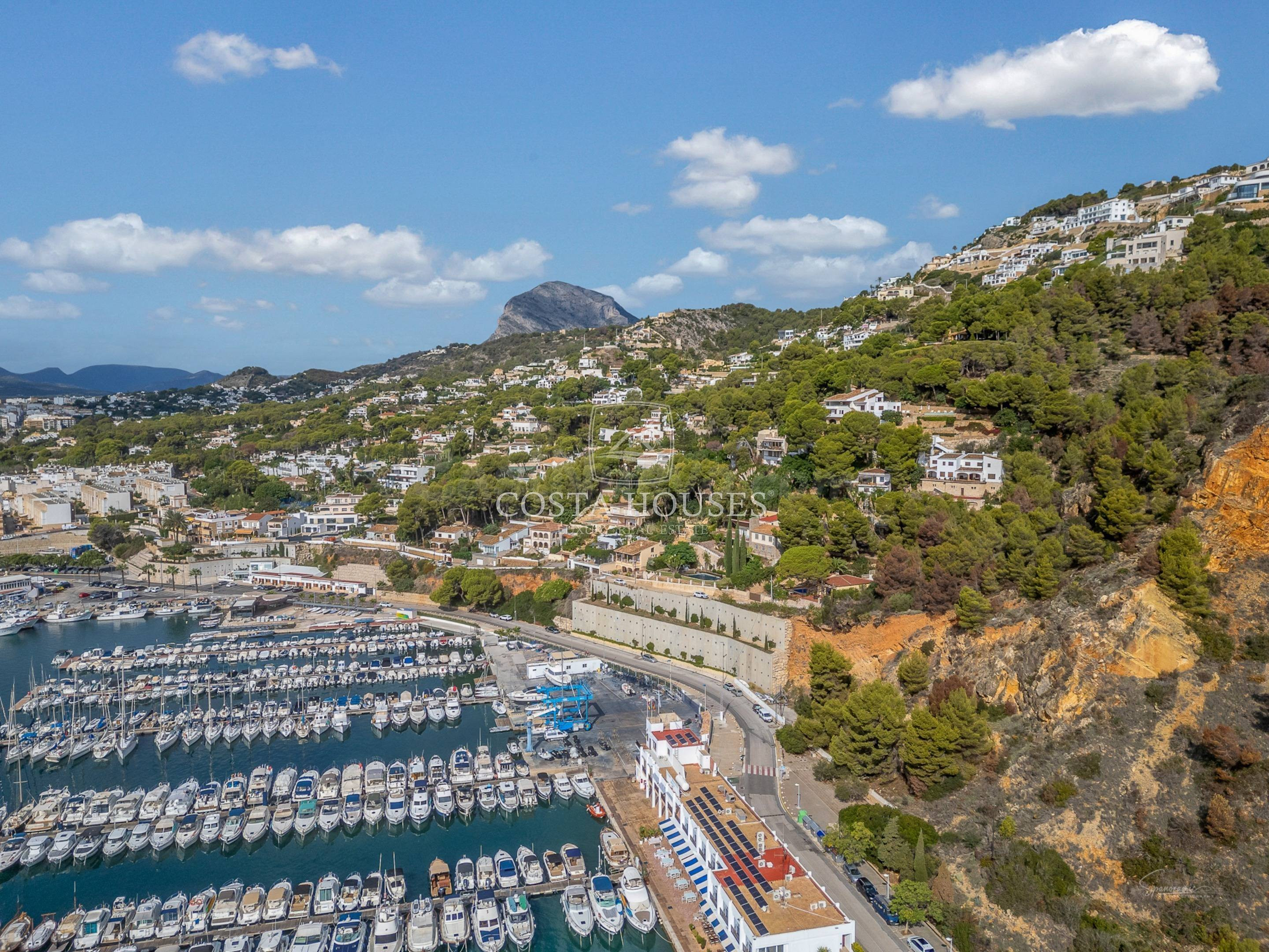 VILLA MARINA, UN EXCLUSIVO HOGAR EN PRIMERA LINEA DEL MAR EN - foto 4