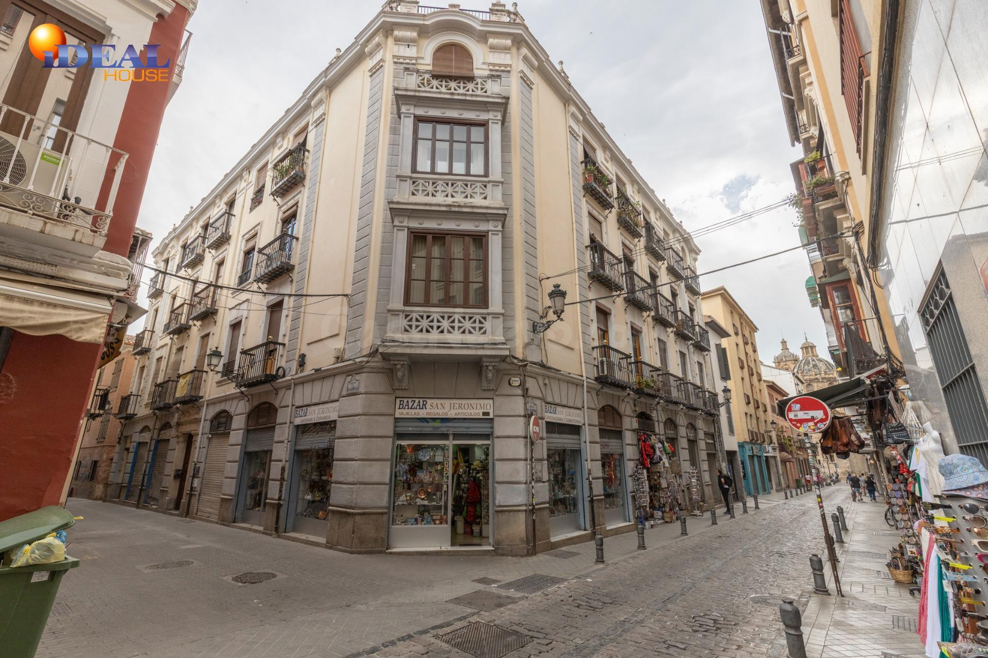 Oportunidad única en pleno corazón de Granada: luminosidad, 