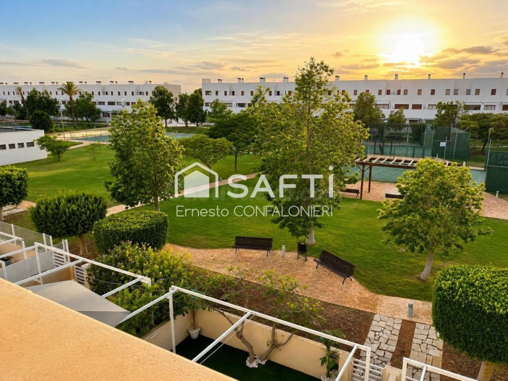 Oportunidad  Atico duplex en Urbanizacion  Panoramica , comunidad residencial golf resort