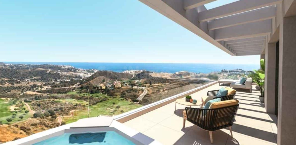 Piso de 2 dormitorios y 2 baños en La Cala de Mijas (Calanov