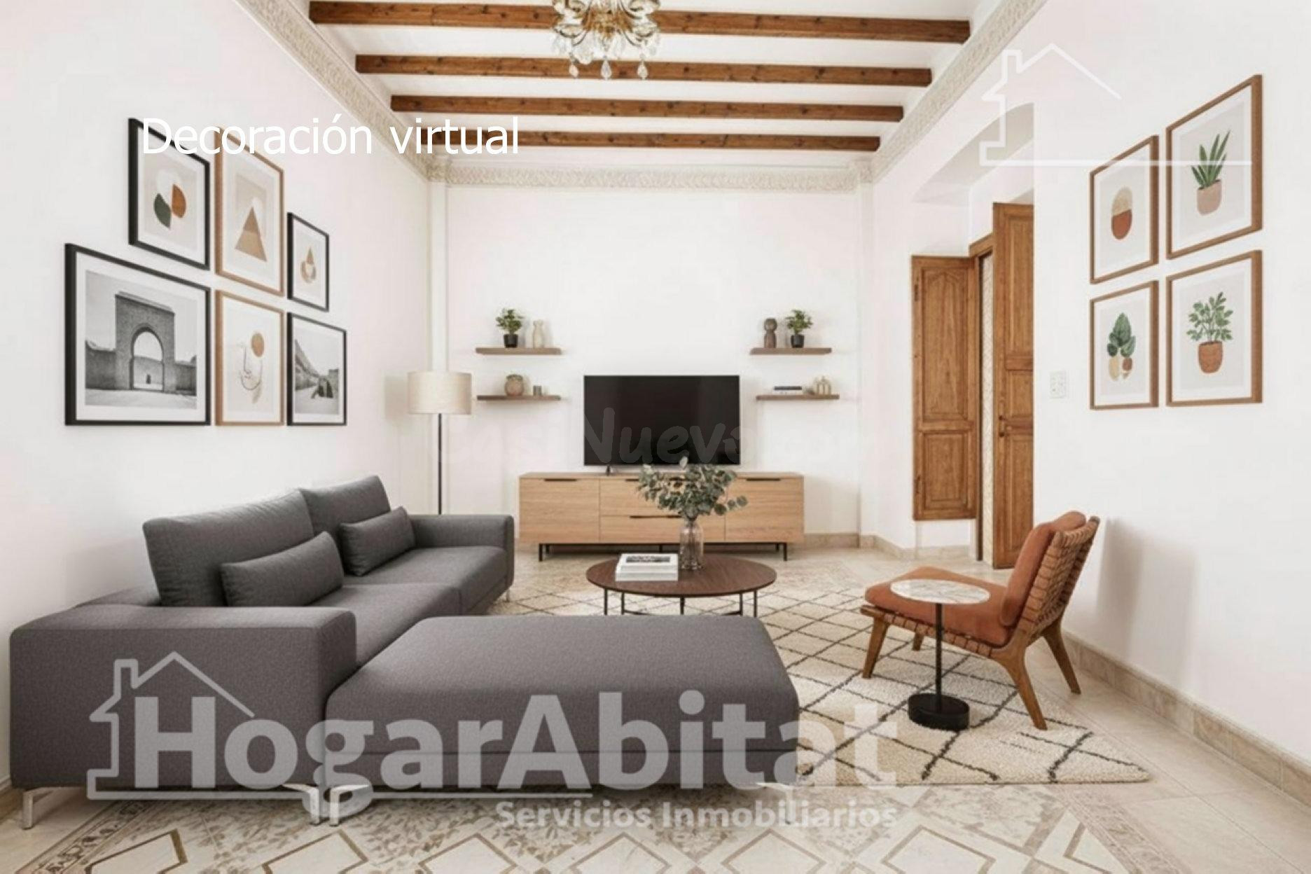 AMPLIA CASA ESQUINERA CON TERRAZA Y TRASTERO EN EL CENTRO - foto 3