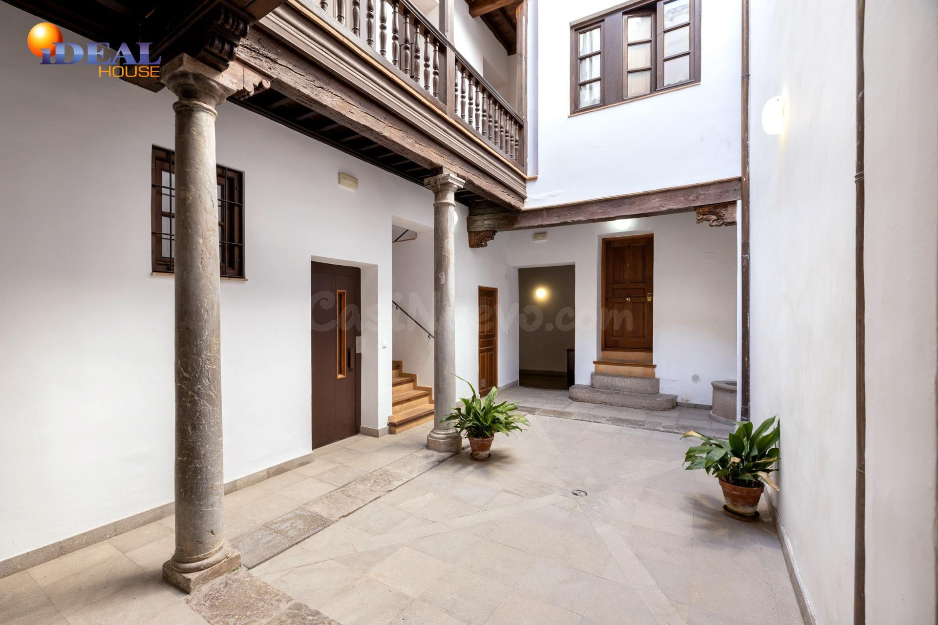 ✨ Oficina acondicionada como vivienda con encanto en pleno c - foto 2