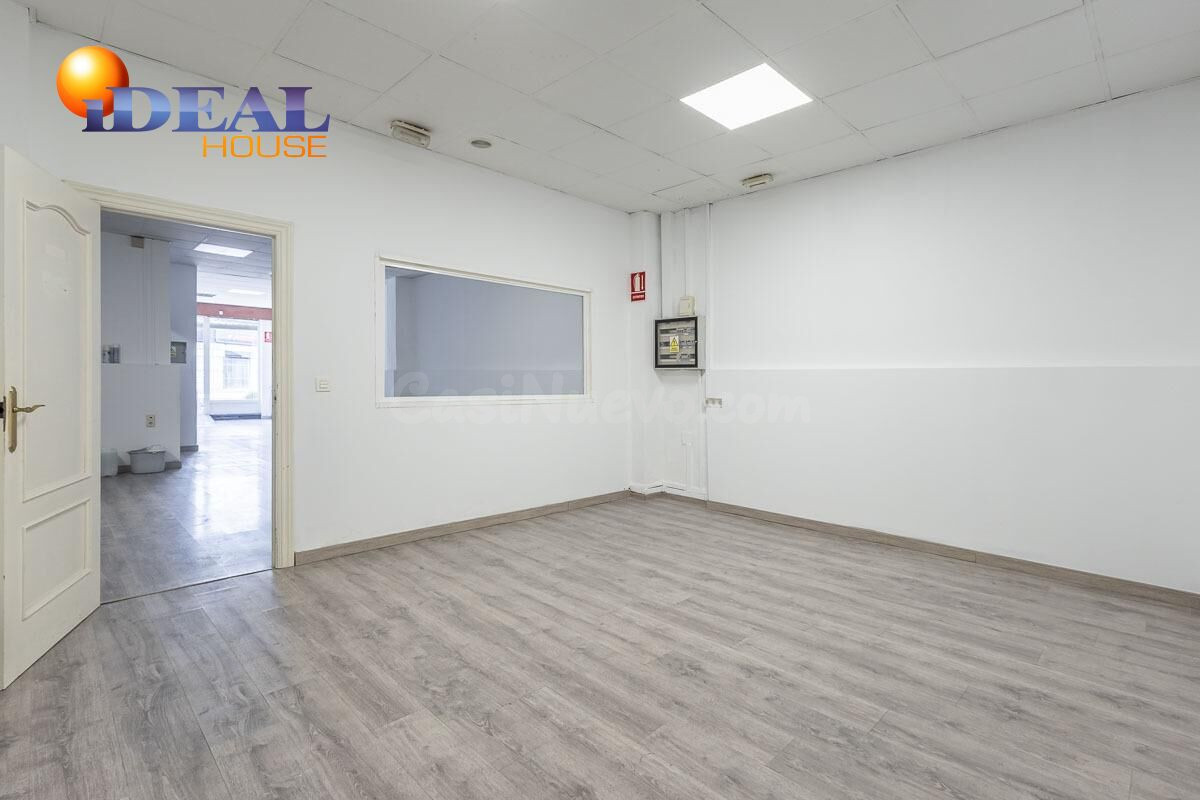 LOCAL COMERCIAL EN VENTA EN LA MEJOR ZONA DE PASO DE MARACEN - foto 5
