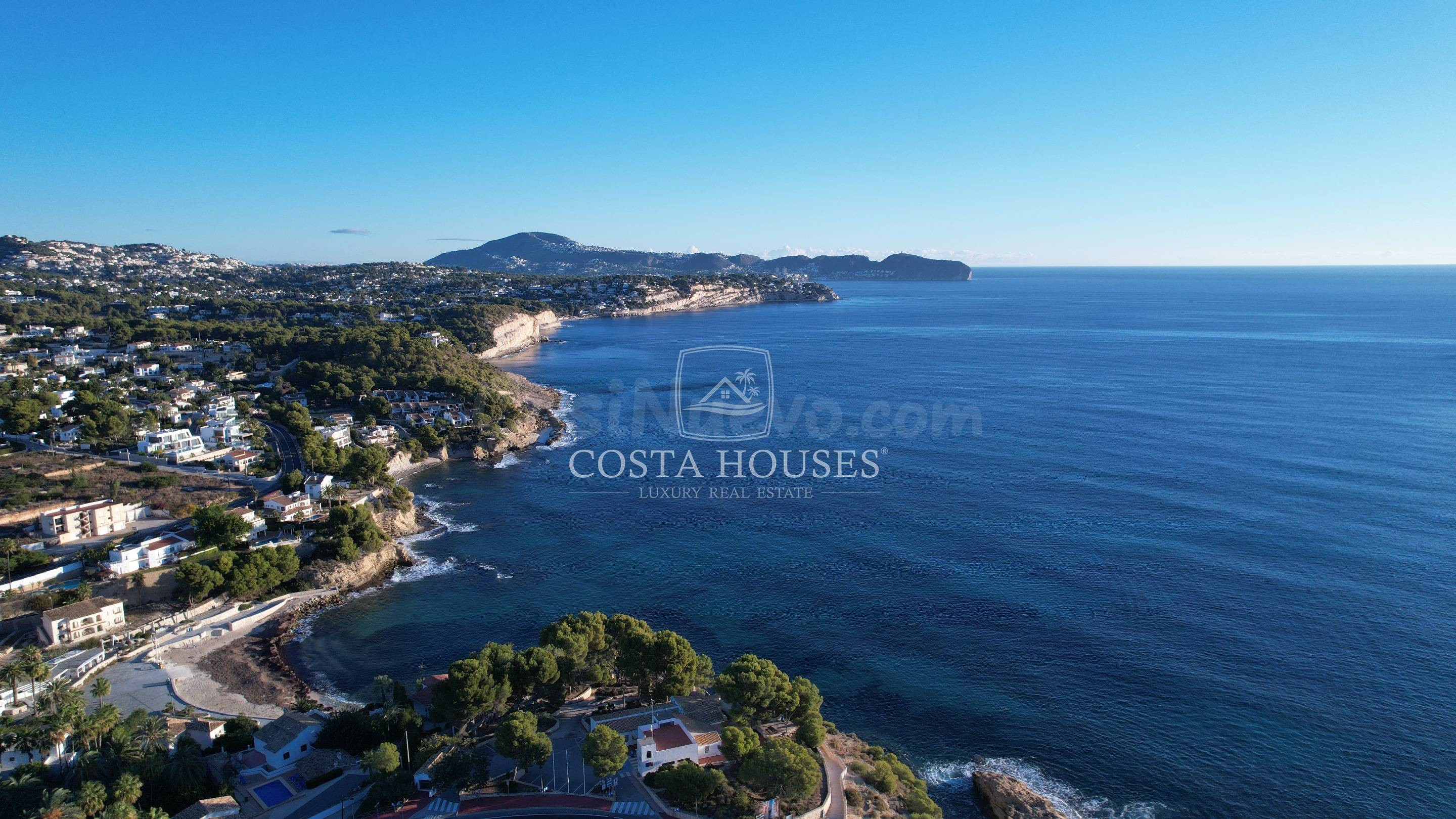 VILLA FUSTERA EN VENTA - LUJO CON VISTAS FRONTALES AL MAR EN - foto 3
