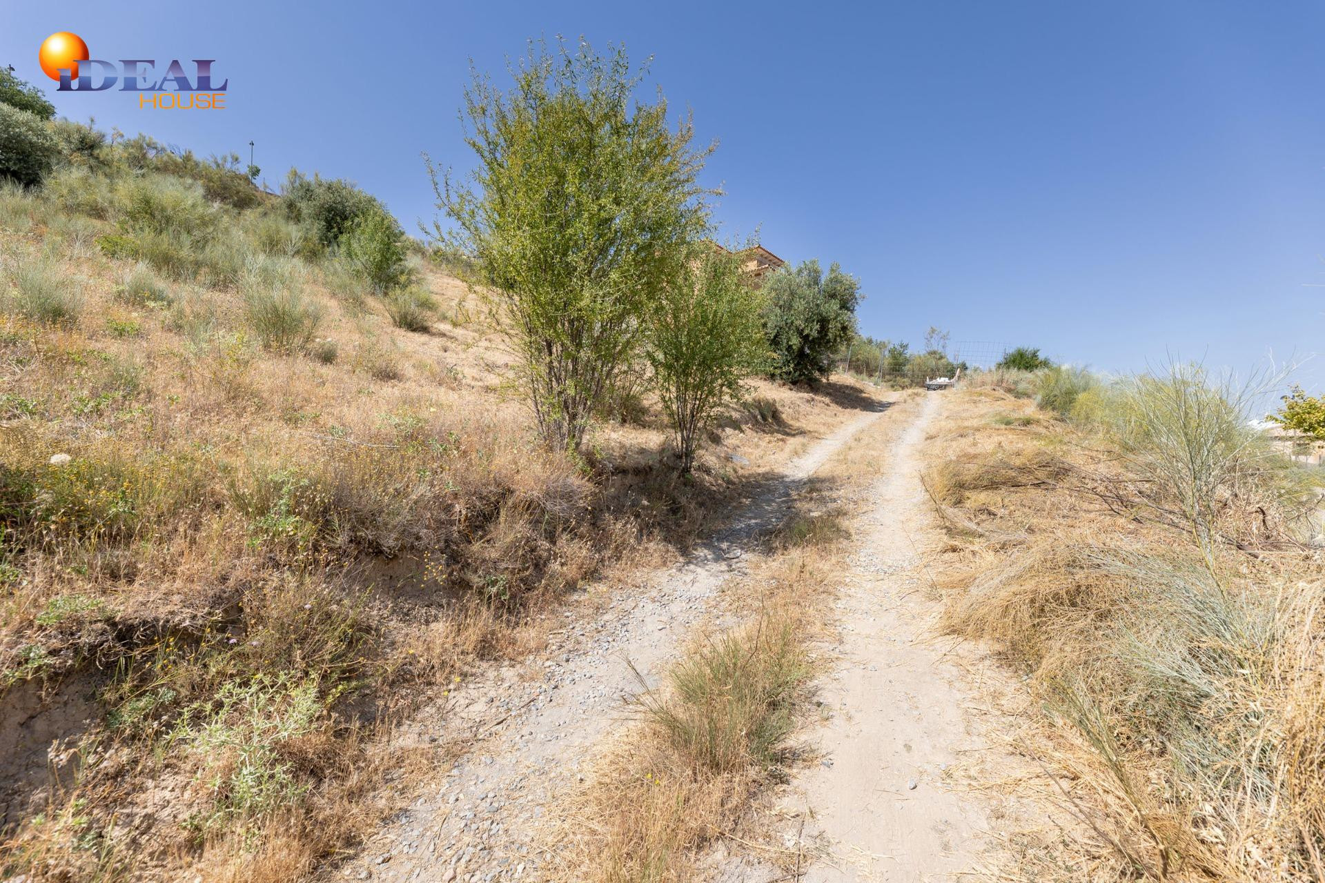PARCELA URBANA EN LOS ALTOS DE LA ZUBIA - foto 4