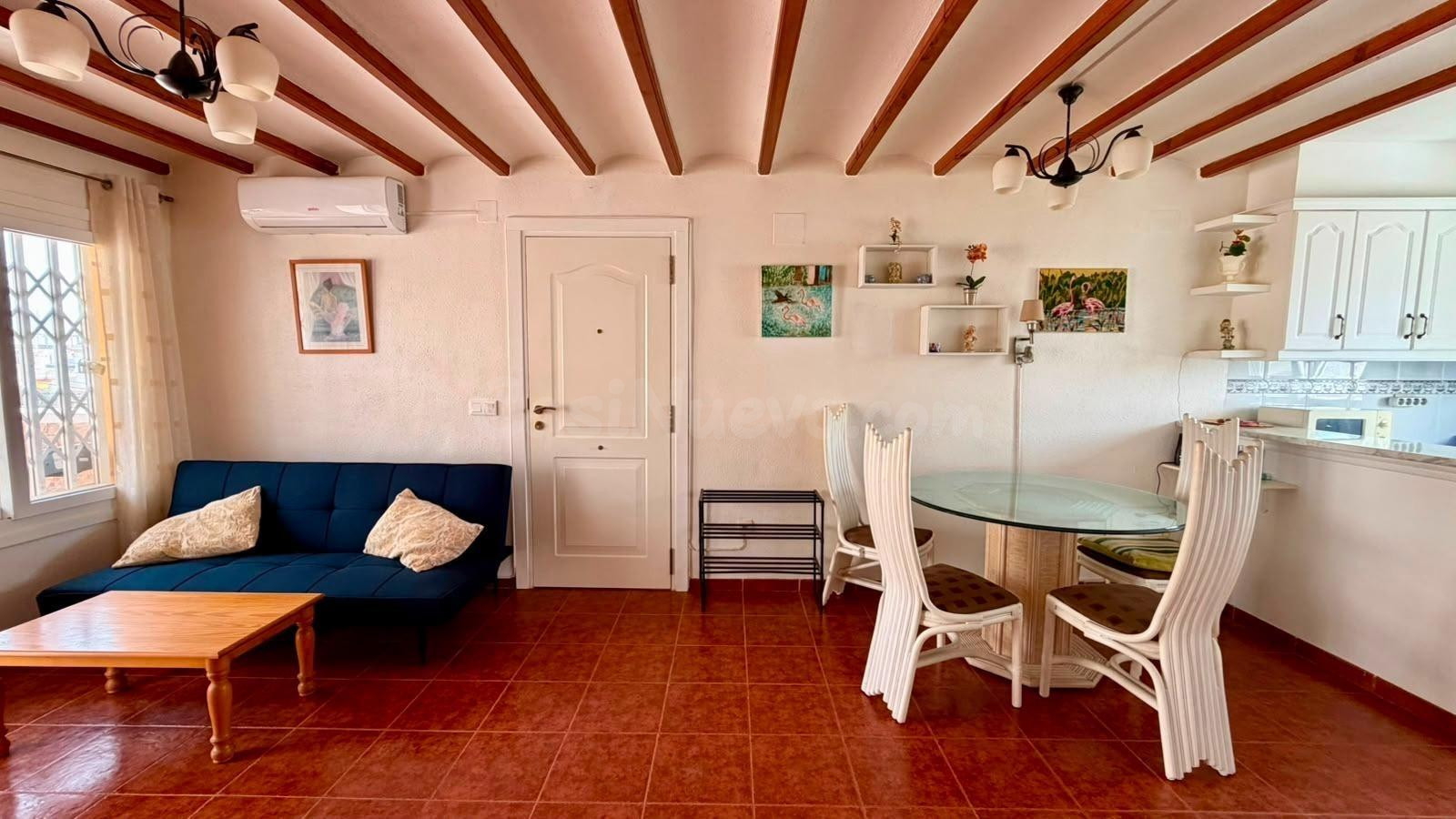 Bungalow de 2 dormitorios en Orihuela Costa