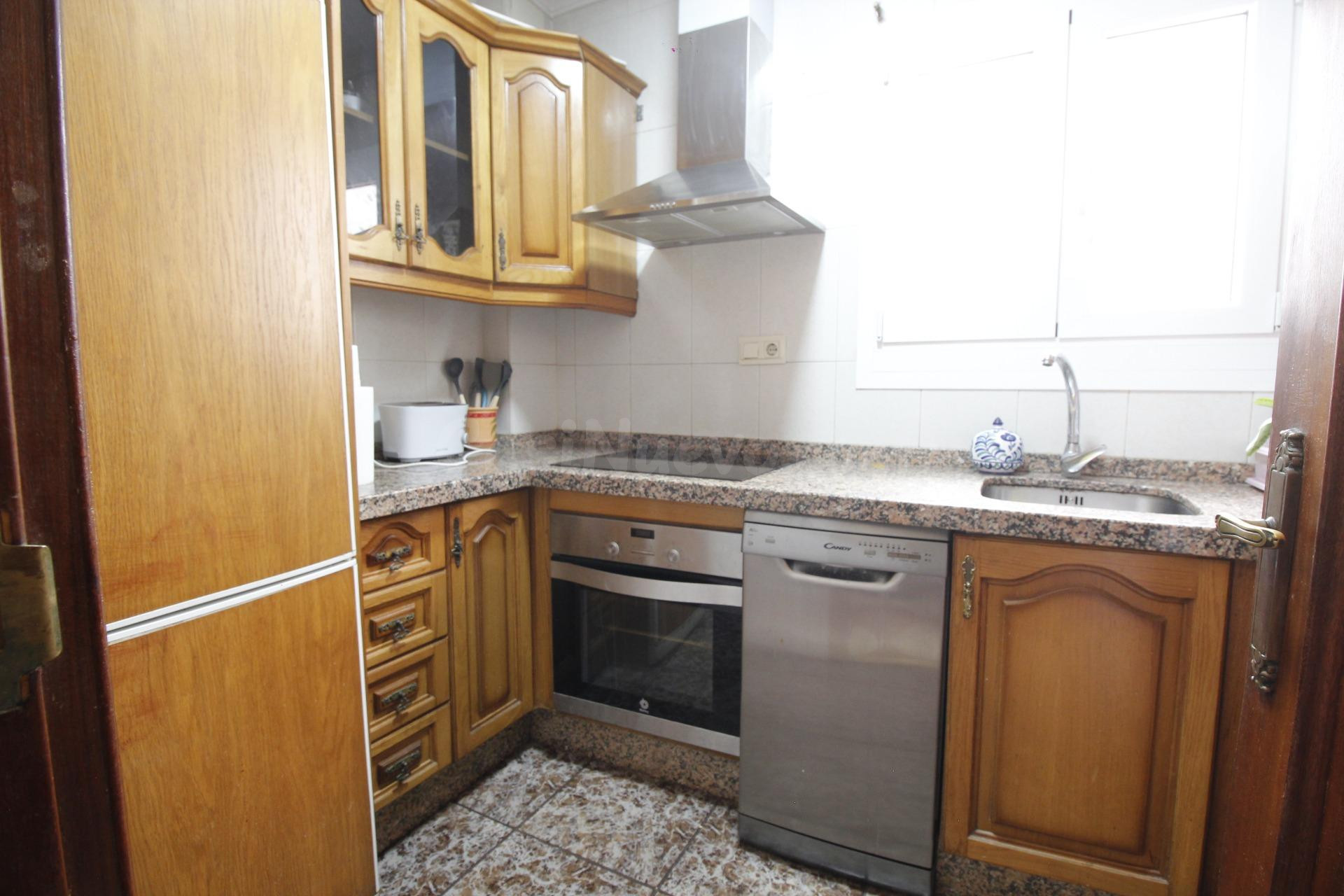 En alquiler piso de 4 habitaciones y 2 baños para estudiante - foto 5