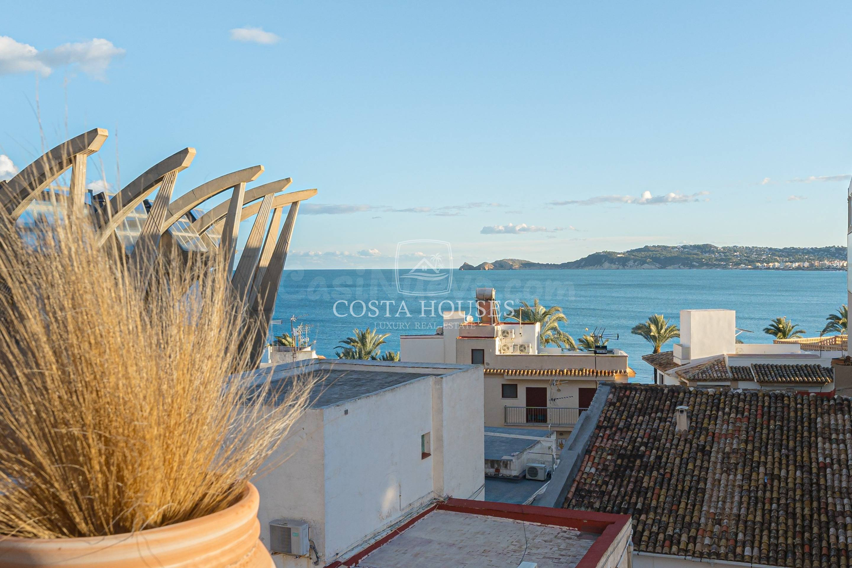 Exclusiva Residencia con vistas al Mar en el Puerto de Jávea - foto 2