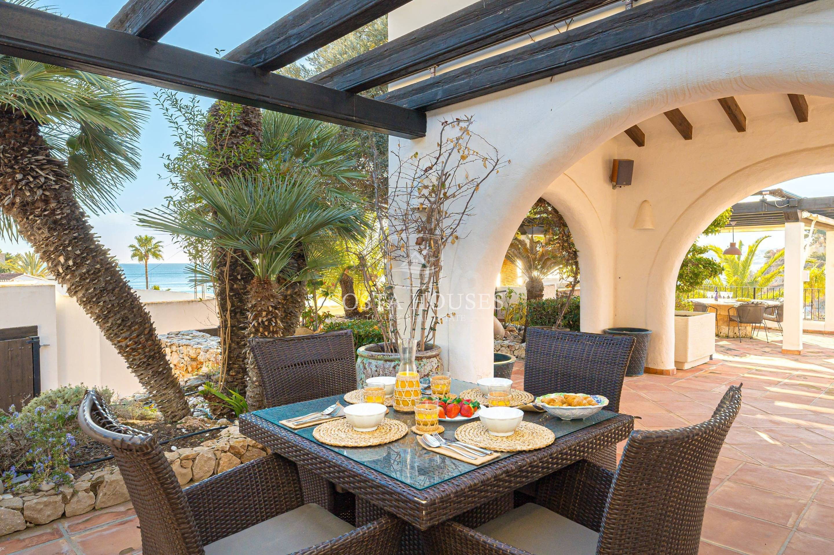 VILLA IBIZA STYLE - UN REFUGIO MEDITERRÁNEO A SOLO 90 METROS - foto 4