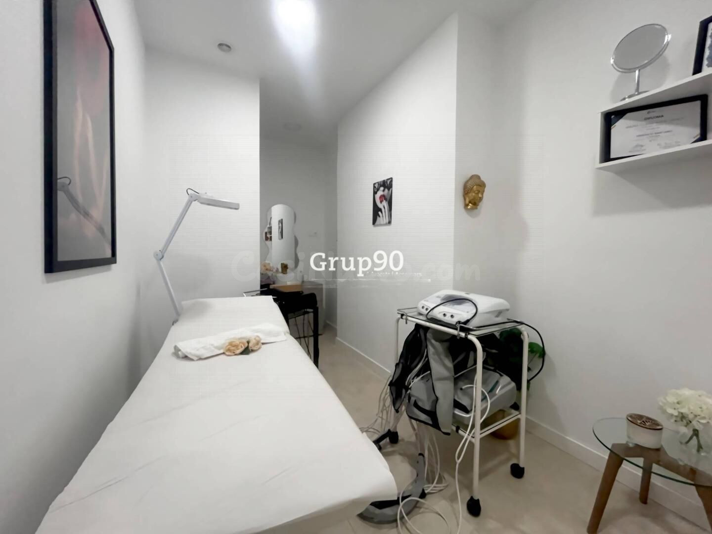 Se traspasa centro de estética en Lleida, en pleno funcionam - foto 5