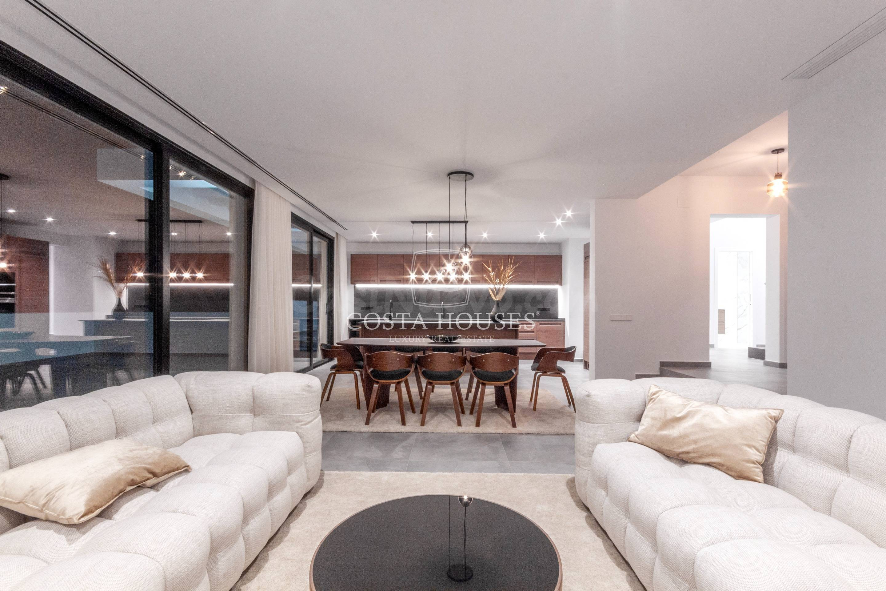 VILLA CALMA - MODERNIDAD Y LUJO CON VISTAS AL MAR EN JÁVEA - - foto 5