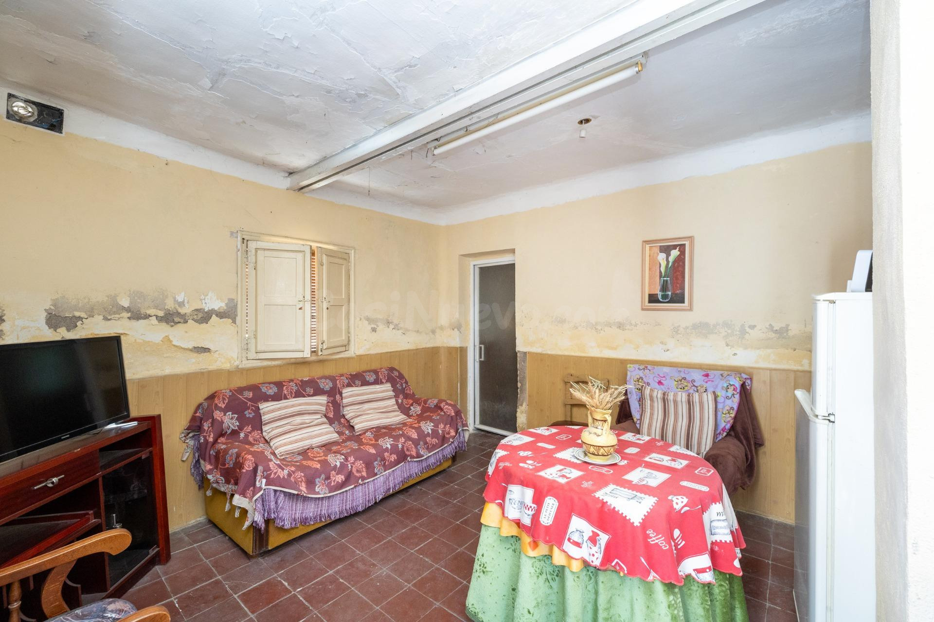 Atención promotores. Casa para derribar y hacer bloque de ha - foto 2
