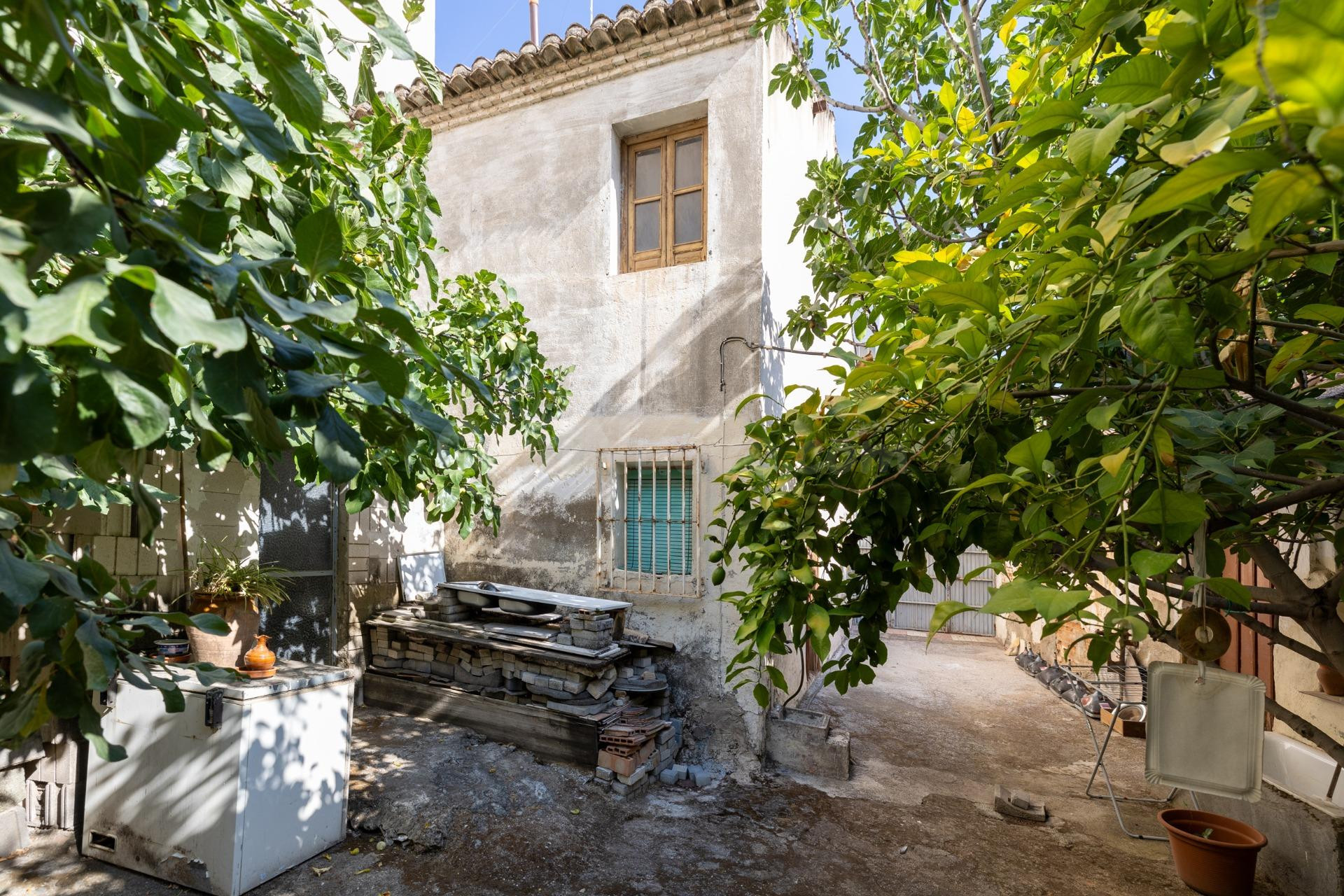 Atención promotores. Casa para derribar y hacer bloque de ha - foto 5