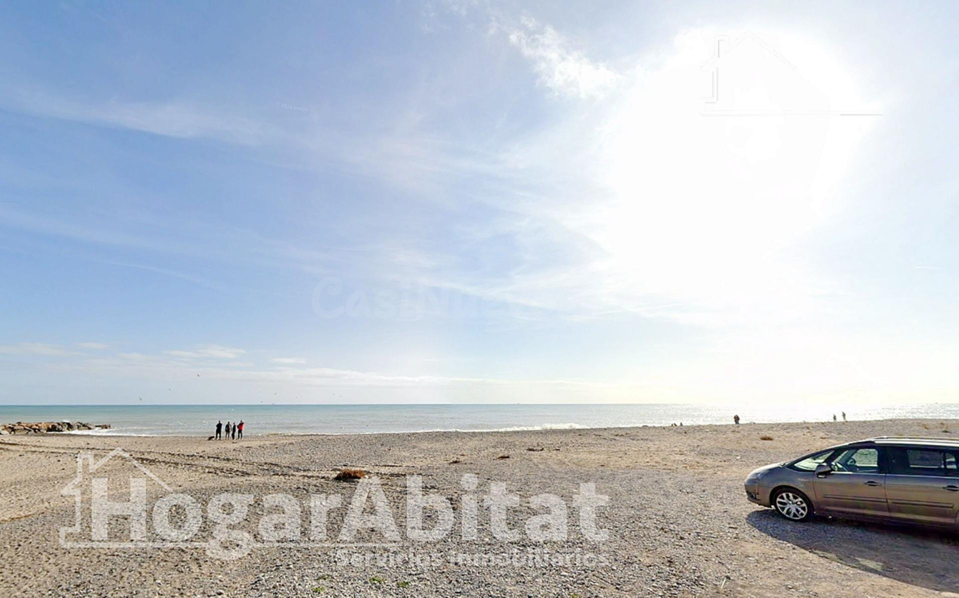 TERRENO URBANO JUNTO A LA PLAYA - foto 4