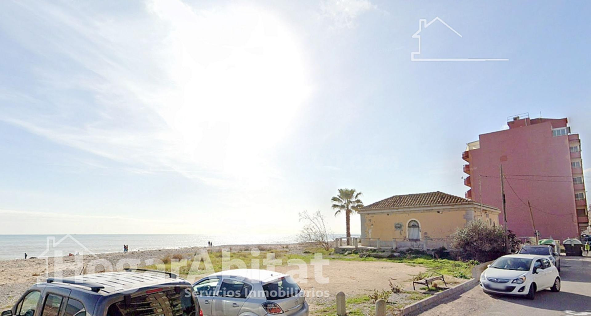 TERRENO URBANO JUNTO A LA PLAYA - foto 5