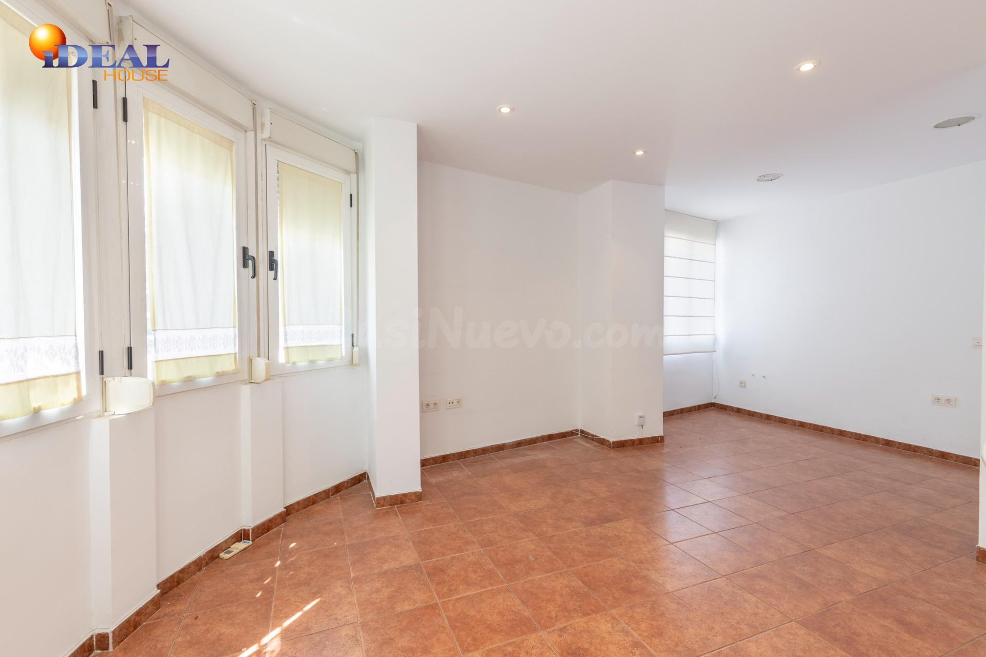 FANTÁSTICO TRÍPLEX EN CÁJAR: UNA VIVIENDA LLEVA DE AMPLITUD  - foto 5