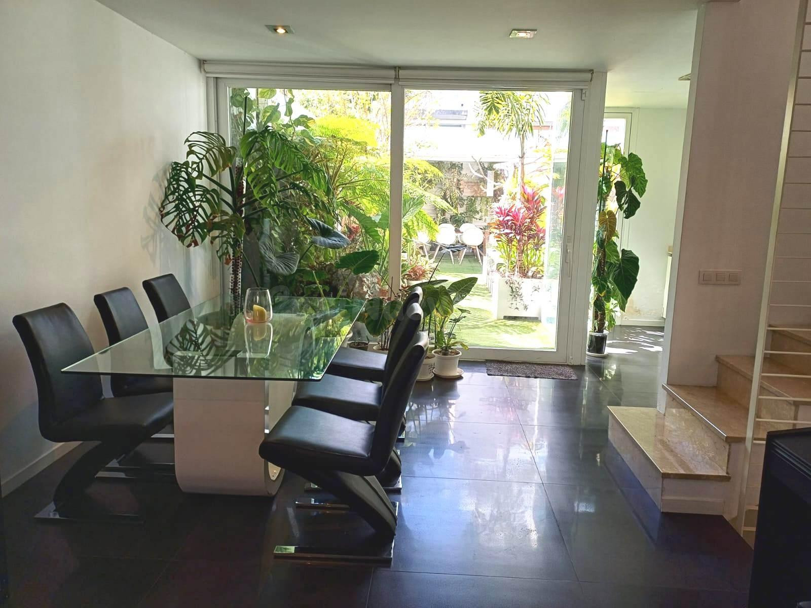 ADOSADO DE 3 habitaciones CON TERRAZA Y GARAJE EN SON PERETÓ - foto 4