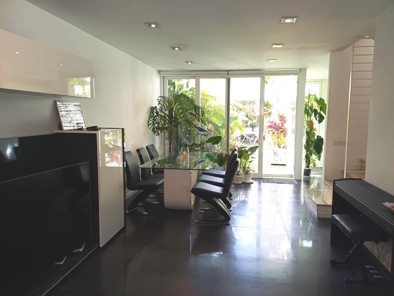 ADOSADO DE 3 habitaciones CON TERRAZA Y GARAJE EN SON PERETÓ - foto 5