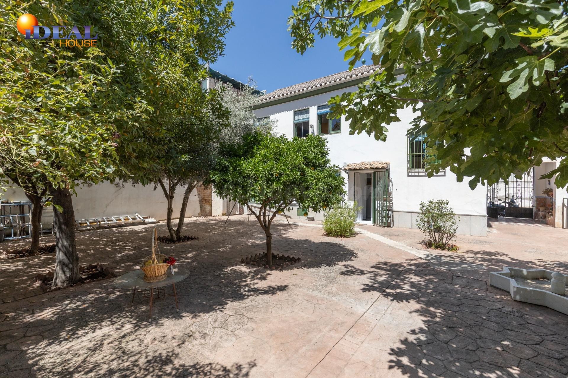 Casa con gran solar - foto 2