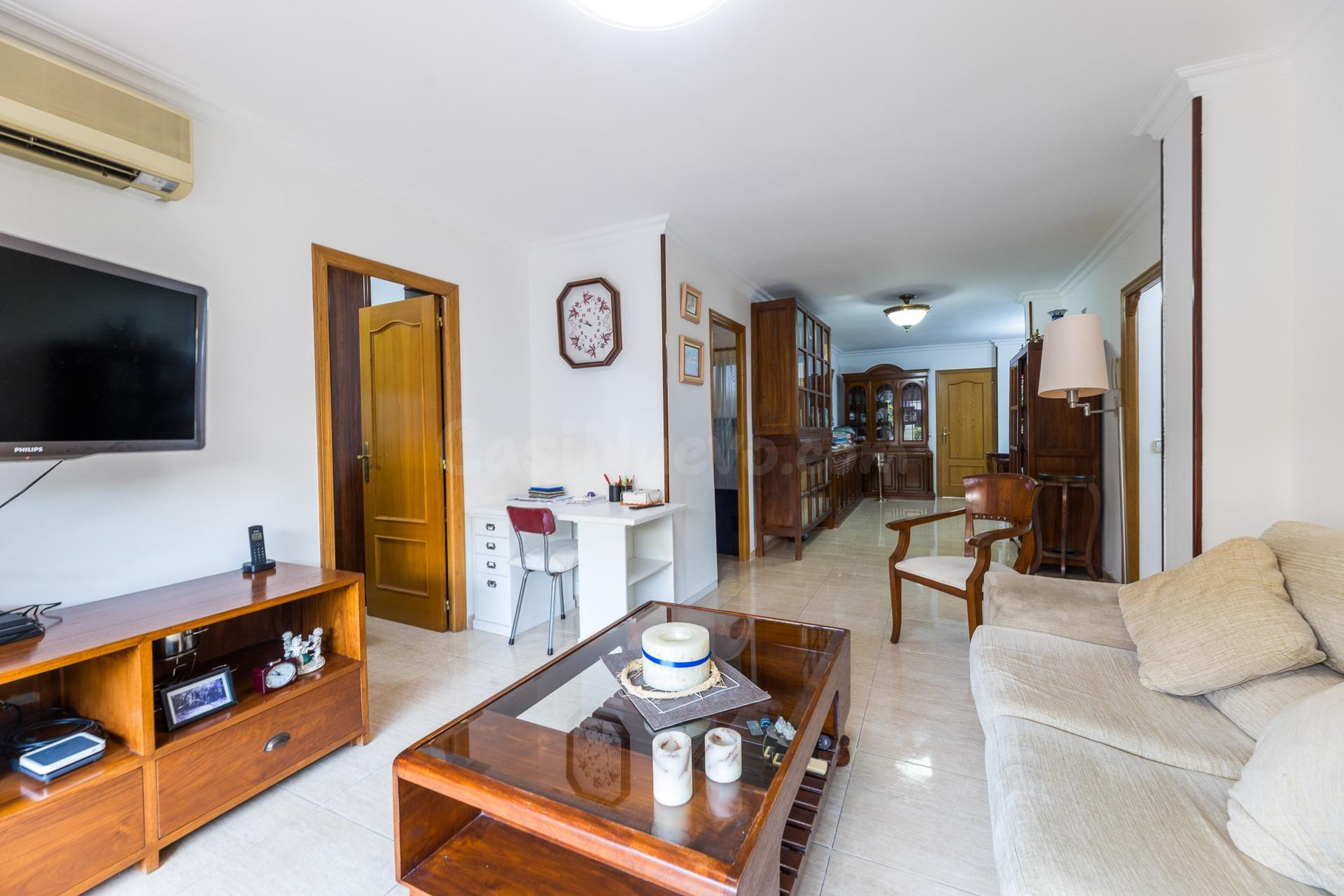 PLANTA BAJA DE 4 habitaciones CON TERRAZA EN SON COTONER (Po
