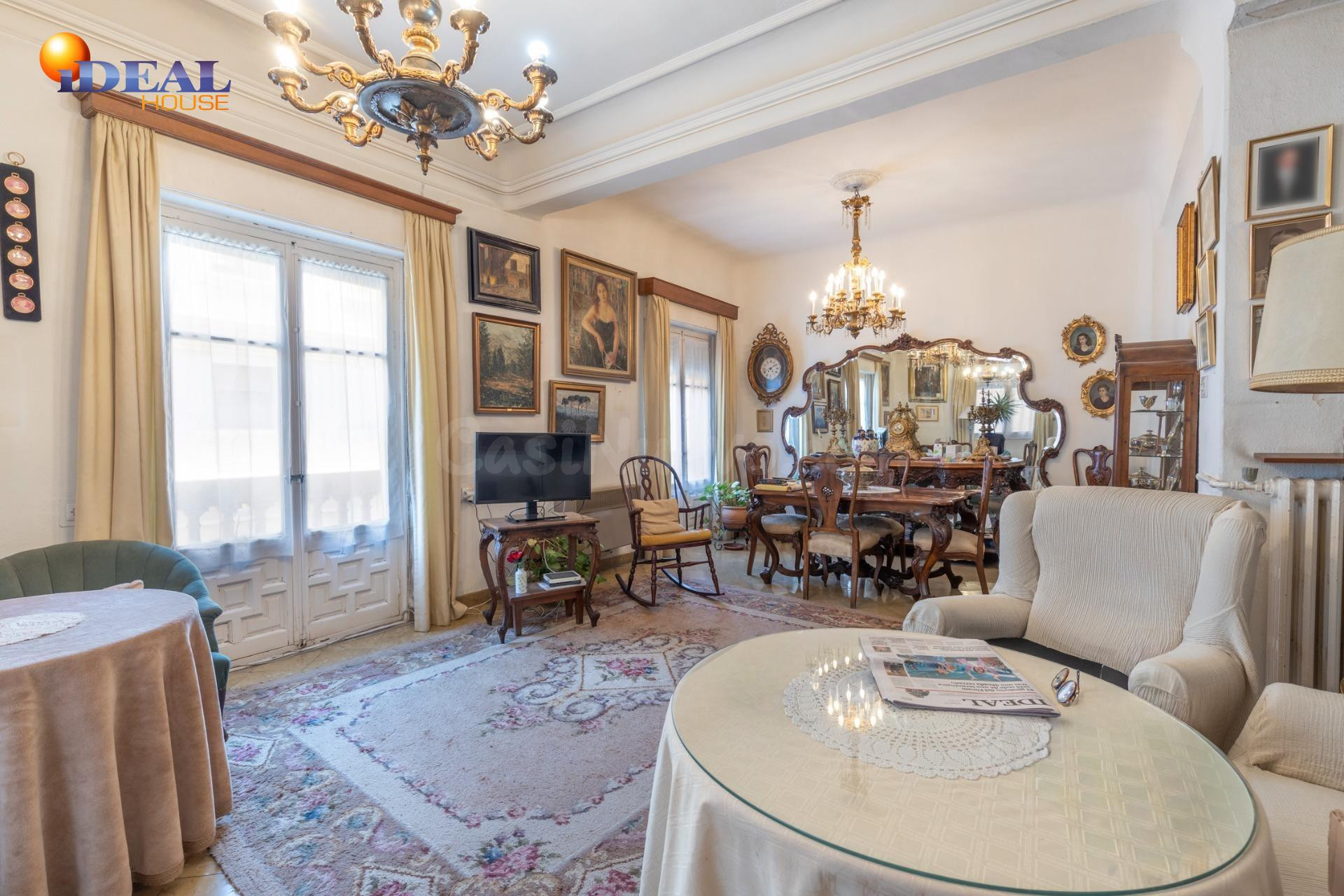 EXCLUSIVA VIVIENDA SEÑORIAL EN ANGEL GANIVET, EN PLENO CORAZ - foto 4