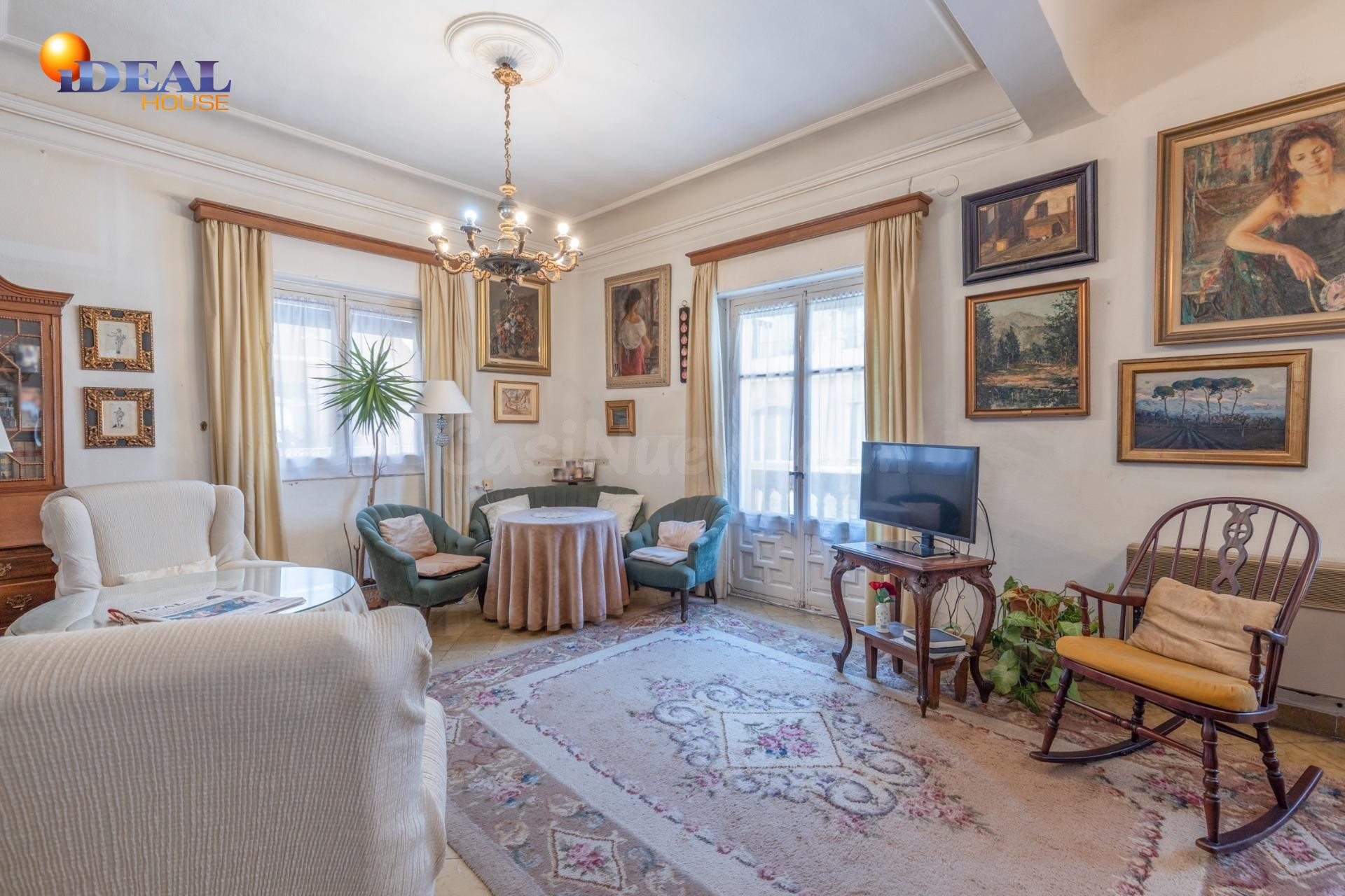 EXCLUSIVA VIVIENDA SEÑORIAL EN ANGEL GANIVET, EN PLENO CORAZ - foto 5