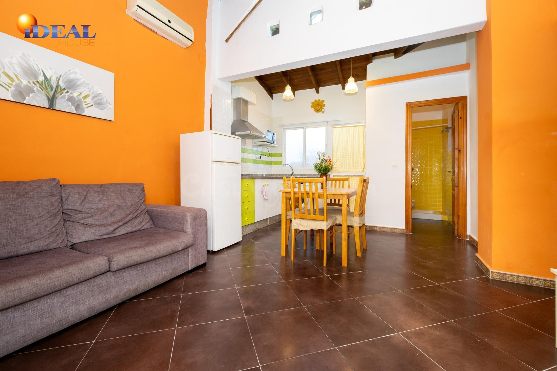 Casa independiente en Motril de dos dormitorios - foto 4