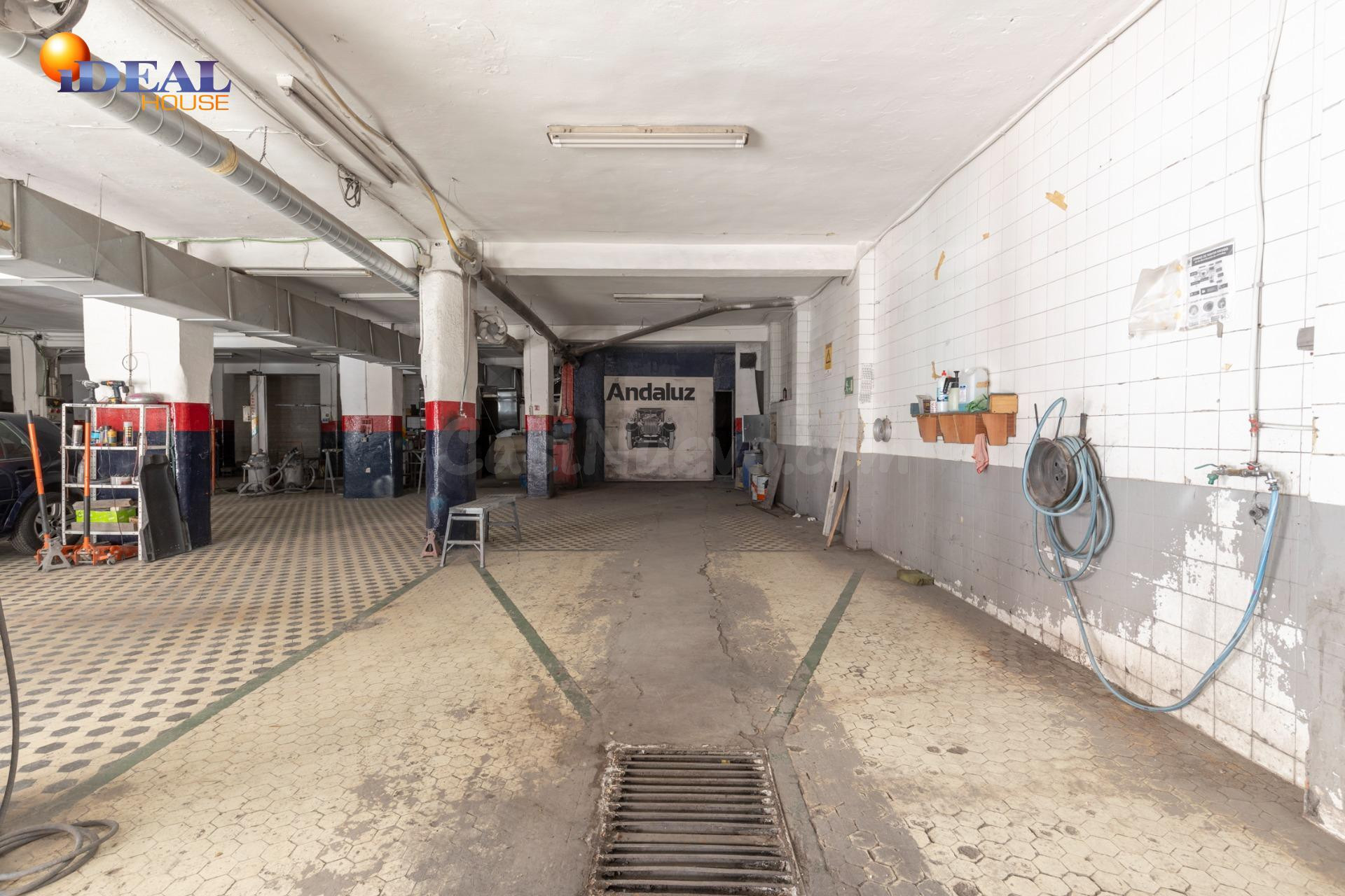 Gran local de 622 m2 junto a Camino de Ronda. Ideal para inv - foto 4