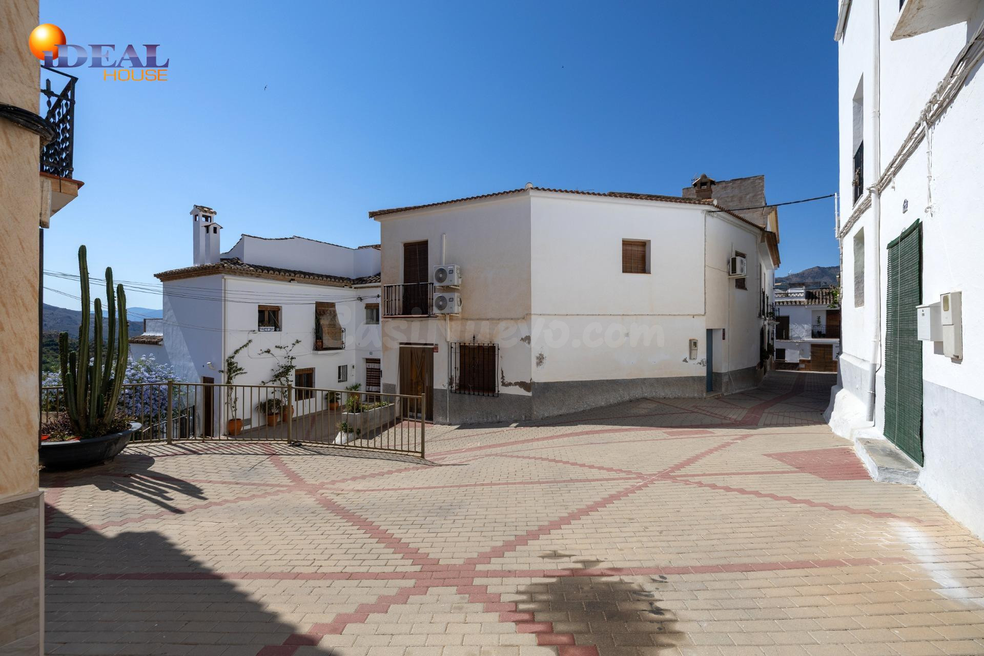 ¡Oportunidad Única en el Valle de Lecrín! Adosado a Reformar - foto 2