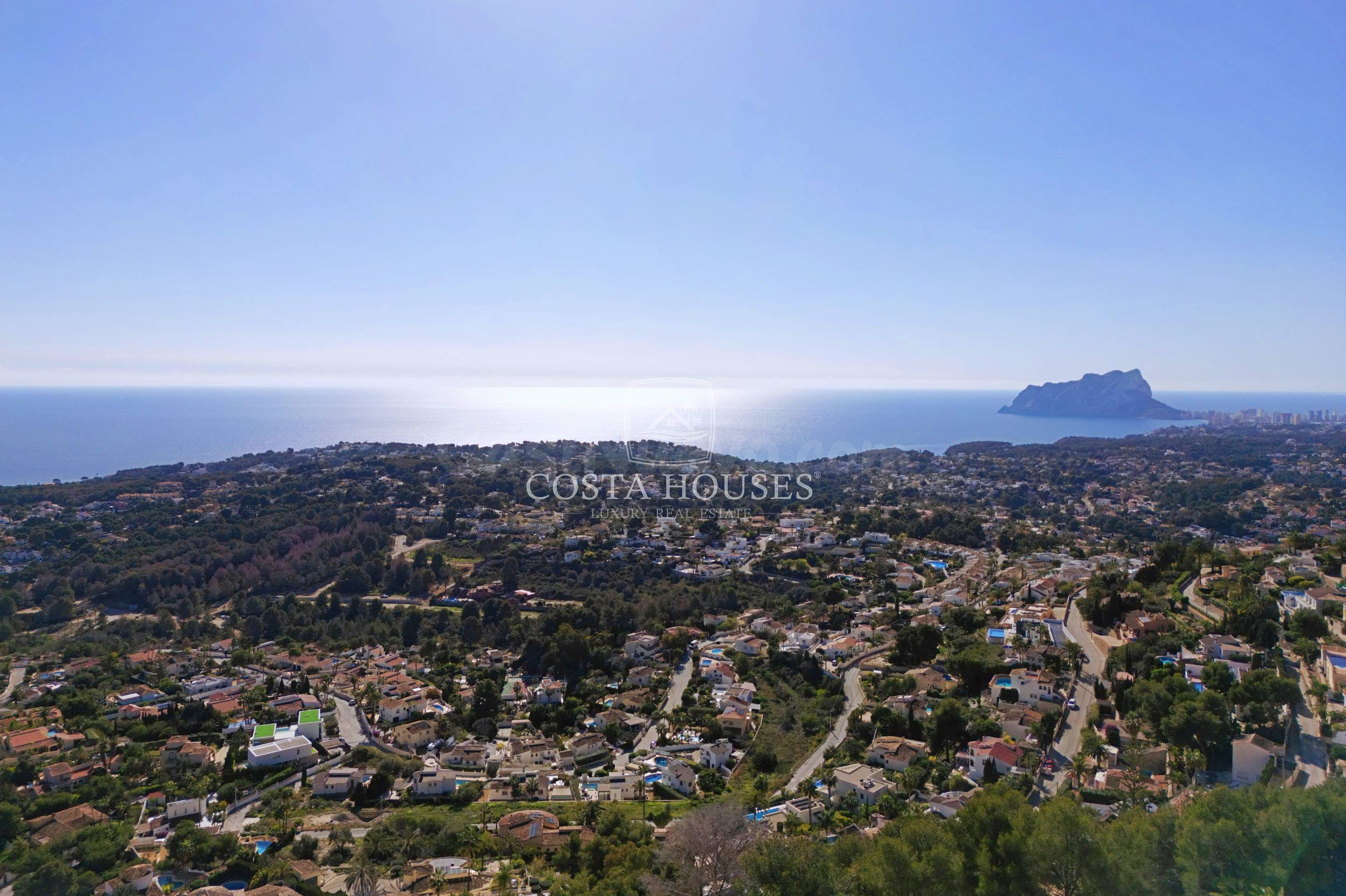VILLA CONTEMPORÁNEA CON VISTAS PANORÁMICAS AL MAR EN BENIMEI - foto 3