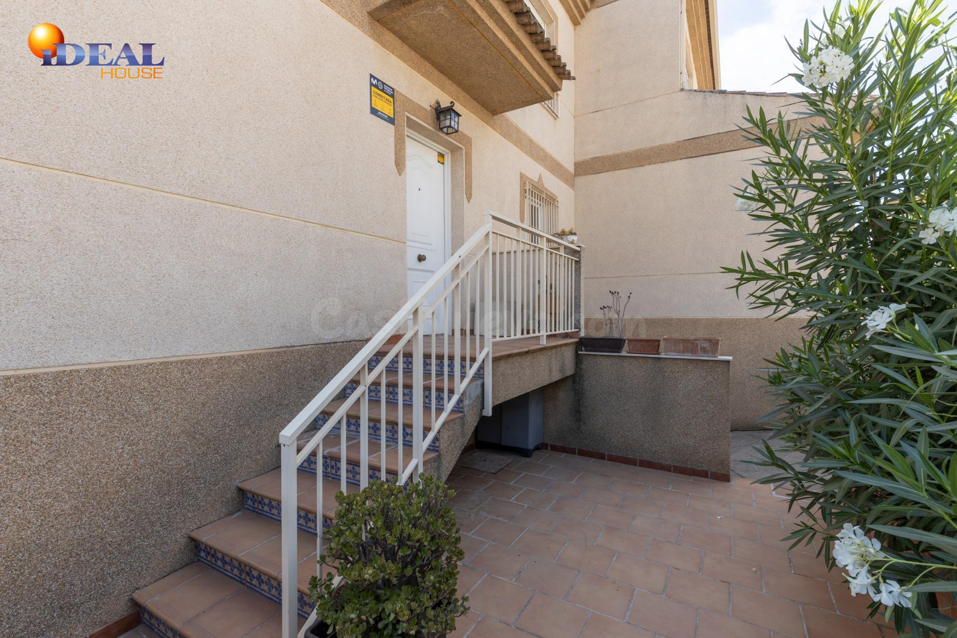 La casa que lo tiene todo en Santa Fe: amplitud, confort y u - foto 2