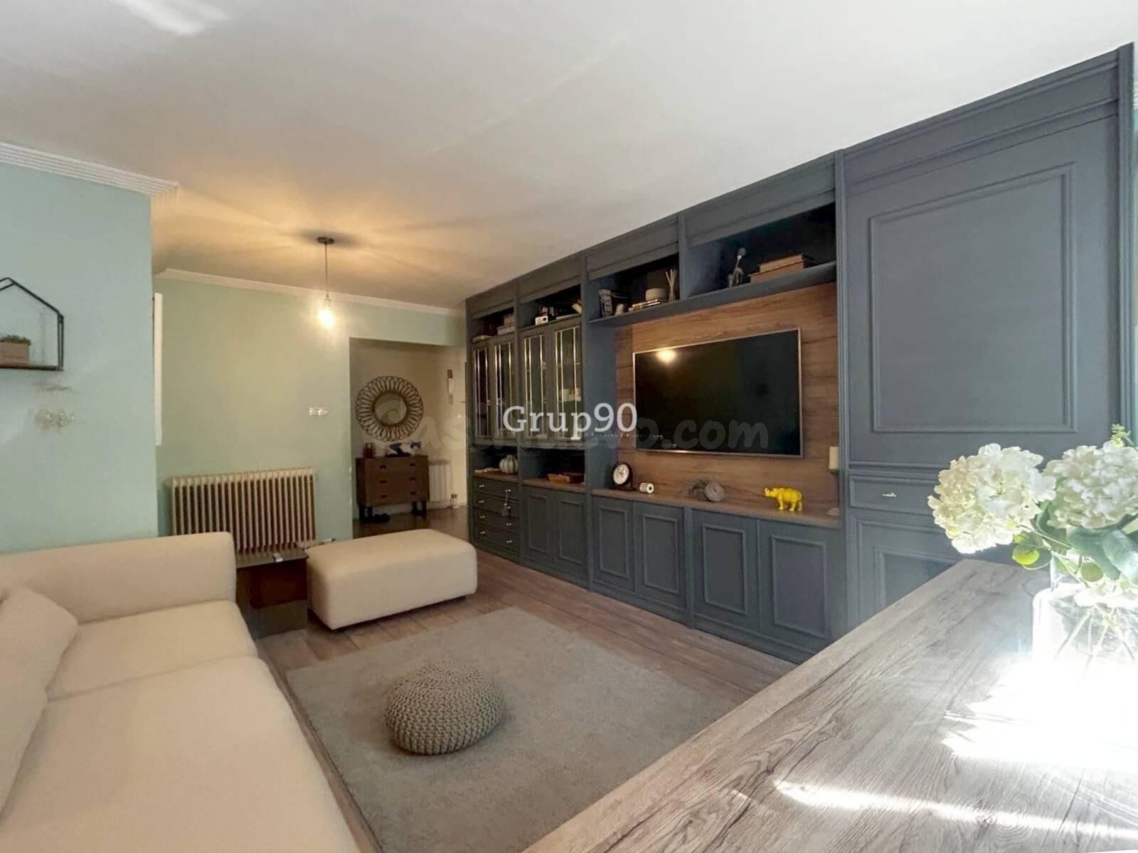 ¡VIVE EN EL CORAZÓN DE CAPPONT! Piso semireformado de 3 habi - foto 4