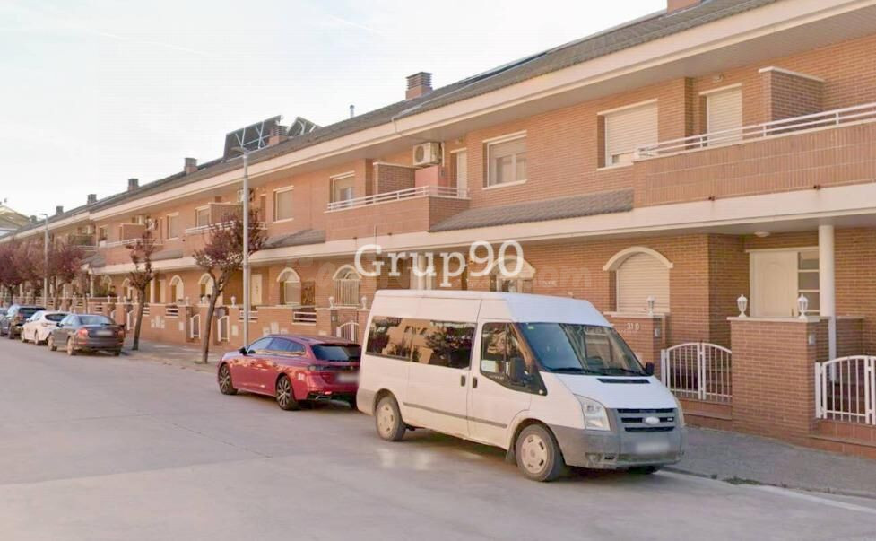 ✨ BONITA CASA ADOSADA EN PUIGVERD DE LLEIDA ✨  Si buscas tranquilidad, espacio y calidad de vida a pocos minutos de Lleida… esta casa te encantará