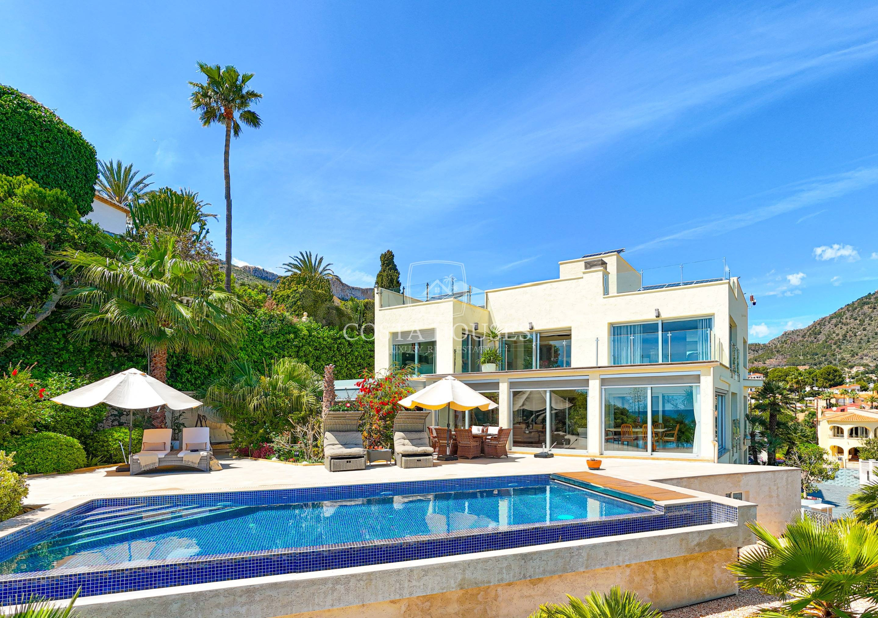 VILLA PUERTO CALPE · VILLA DE LUJO EN PRIMERA LÍNEA DE MAR E - foto 3