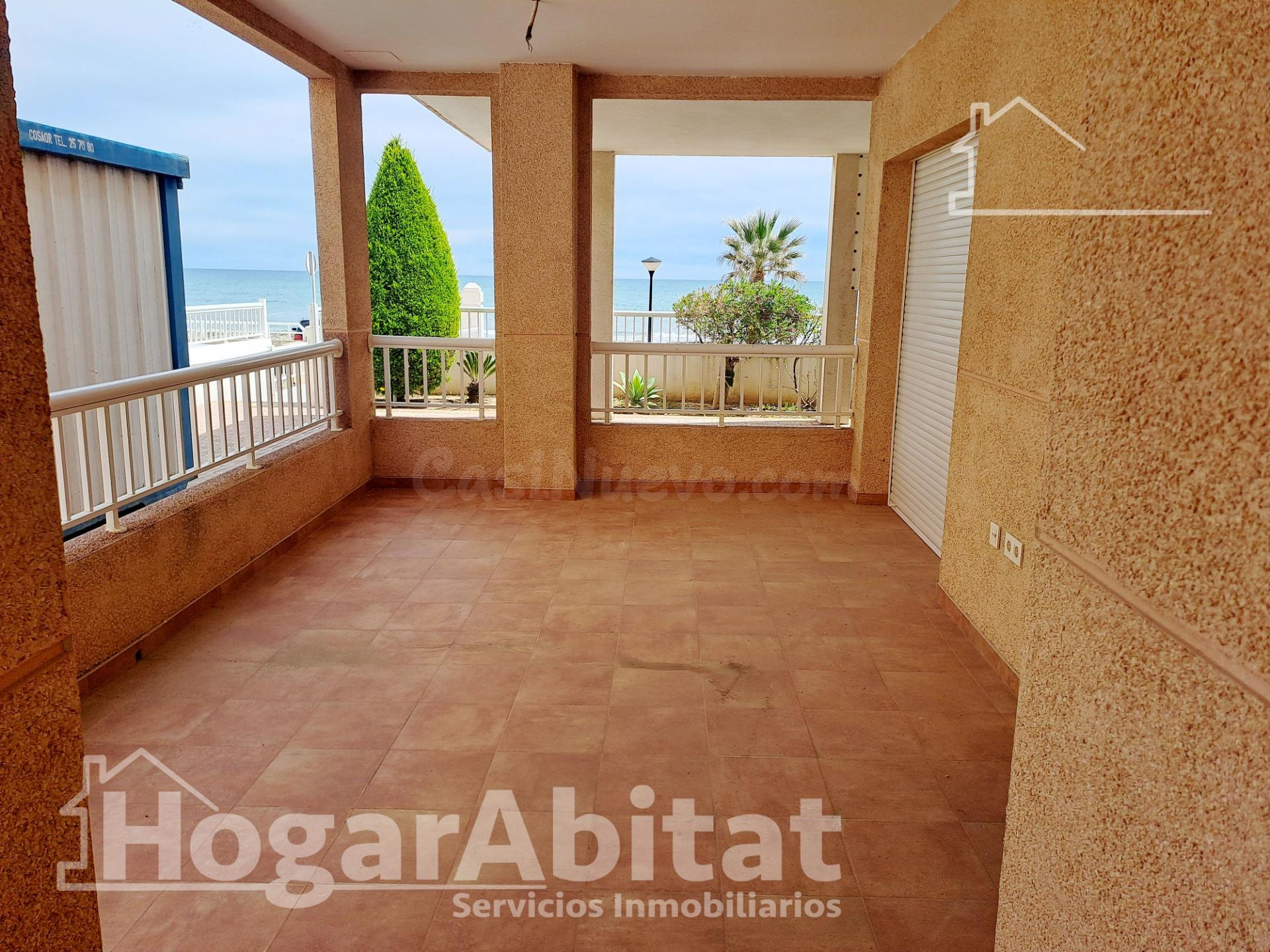 ¡A ESTRENAR! EN PRIMERA LÍNEA DE PLAYA, CON VISTAS AL MAR, P - foto 3