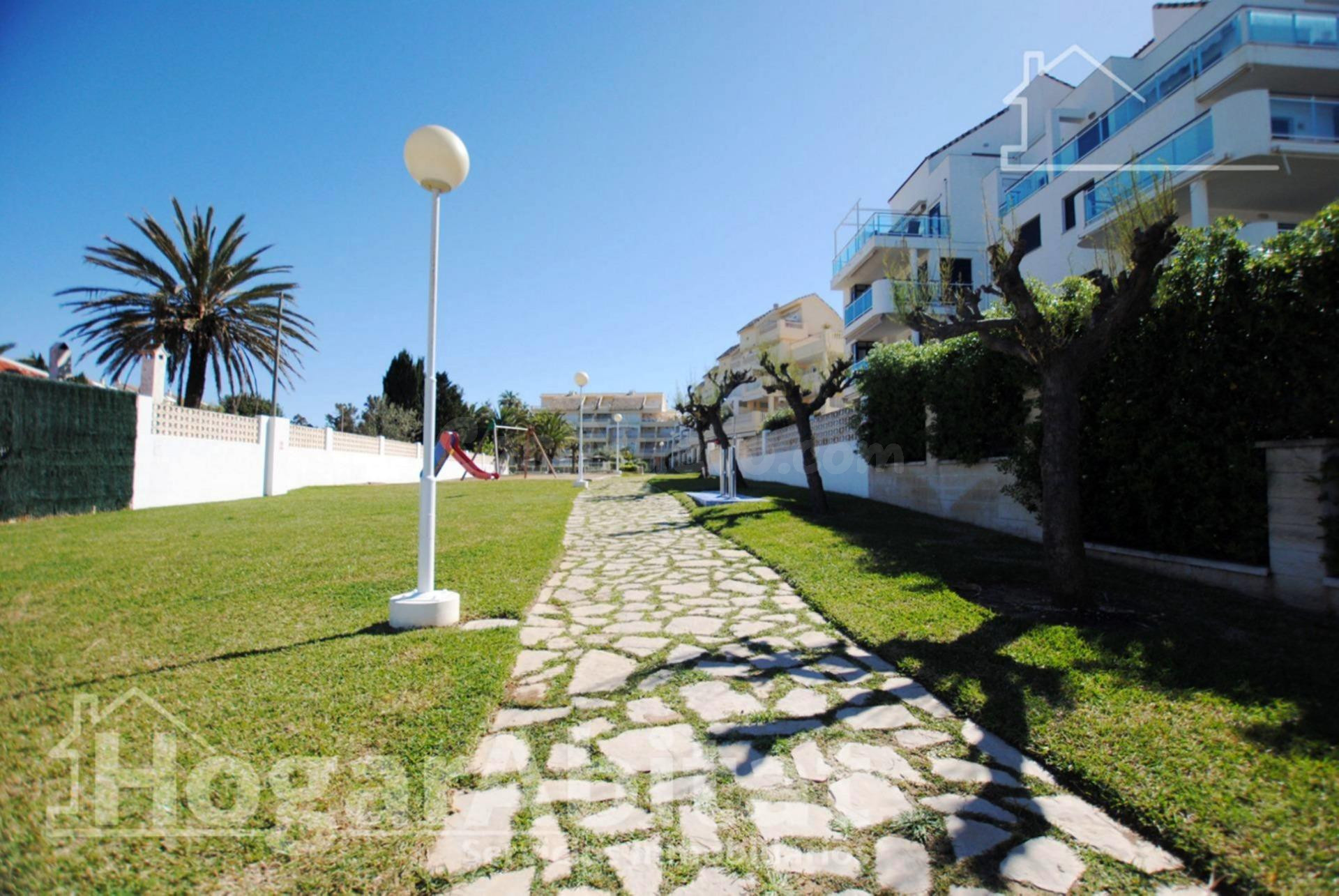 ¡VISTAS FRONTALES AL MAR! LUMINOSO EN RESIDENCIAL CON PISCIN - foto 5