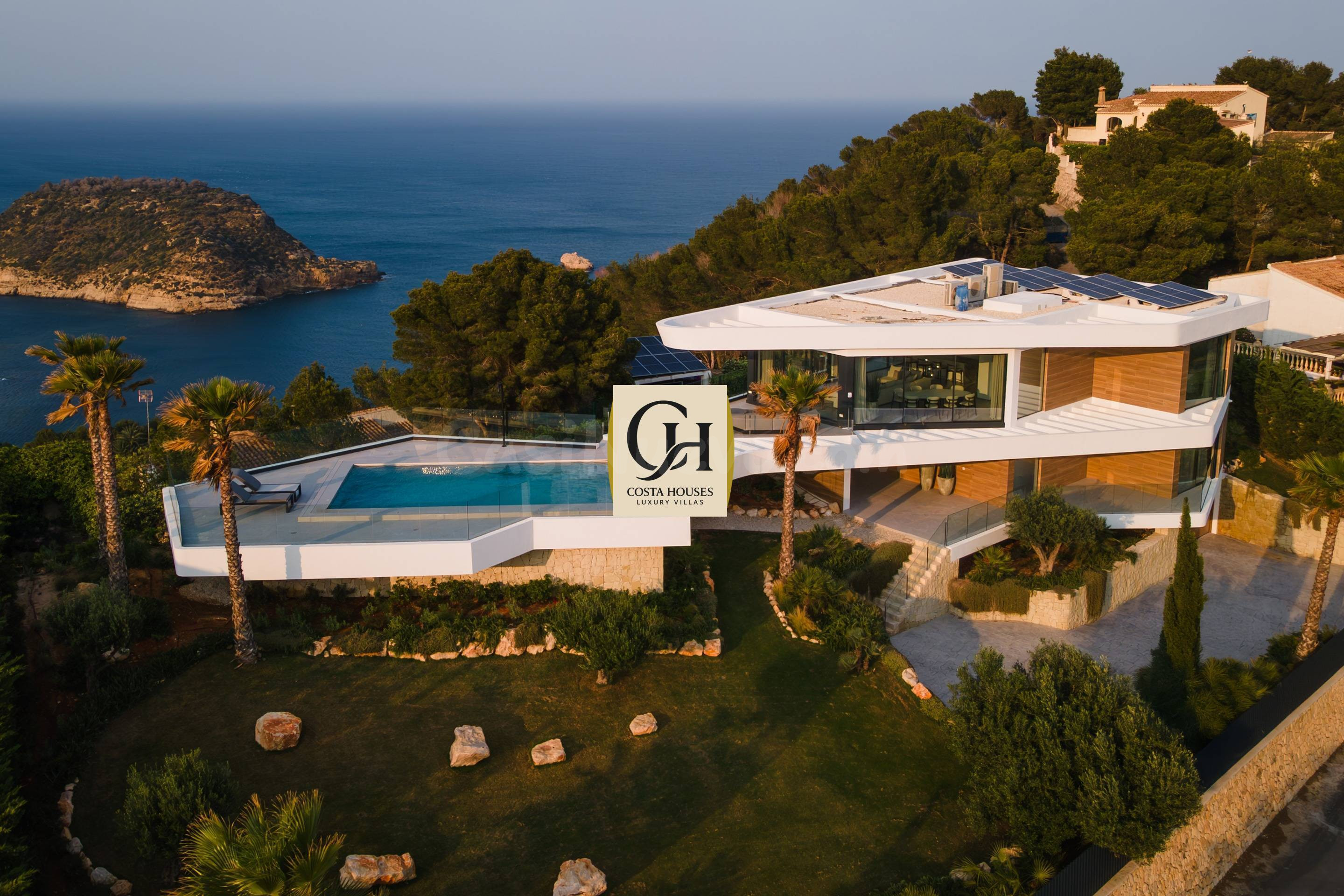 VILLA THE HILL · VILLA CONTEMPORÁNEA CON VISTAS AL MAR EN VE