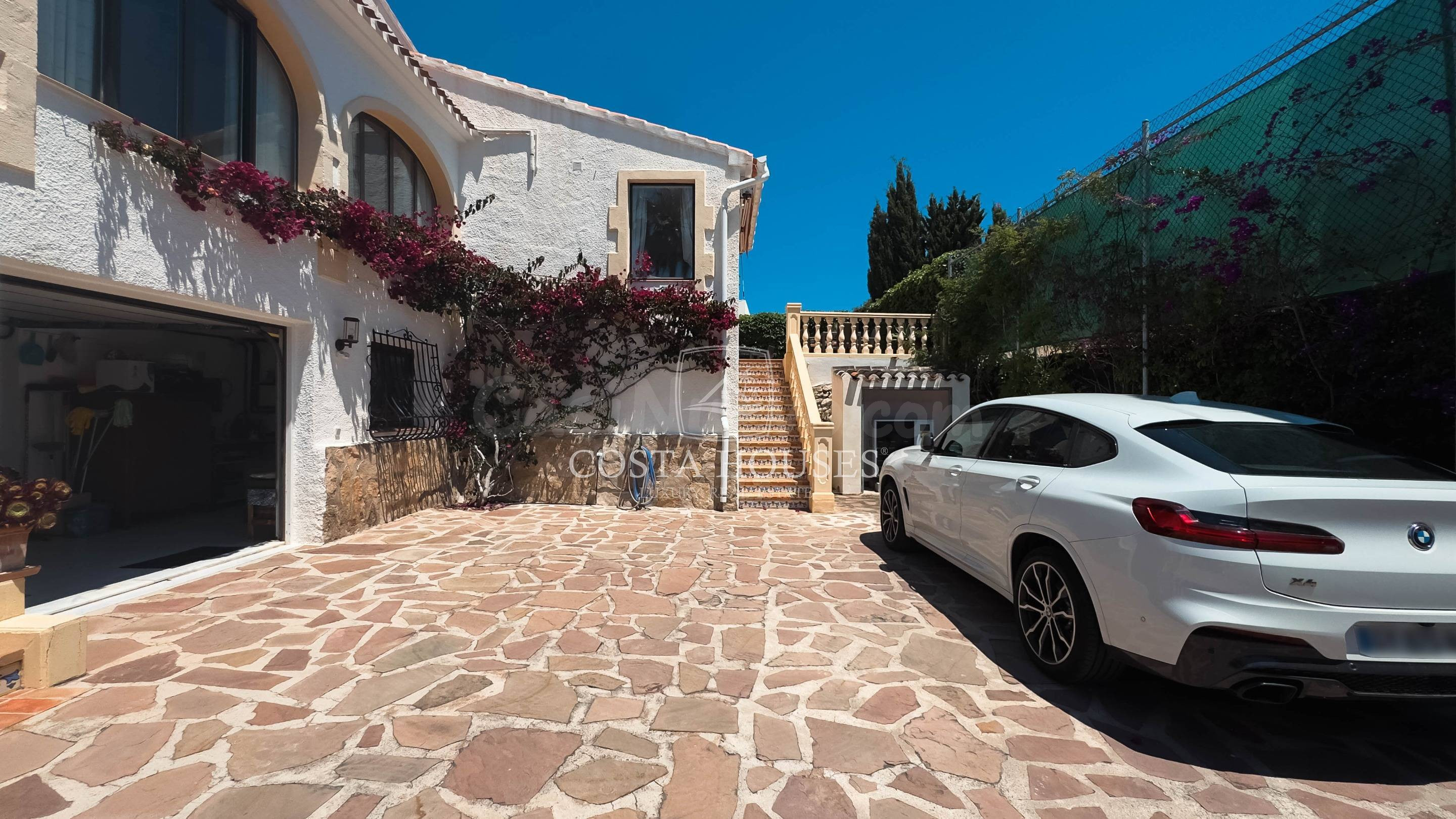 VIVIENDA FAMILIAR DE 4 DORMITORIOS EN VENTA EN JÁVEA – ZONA  - foto 3