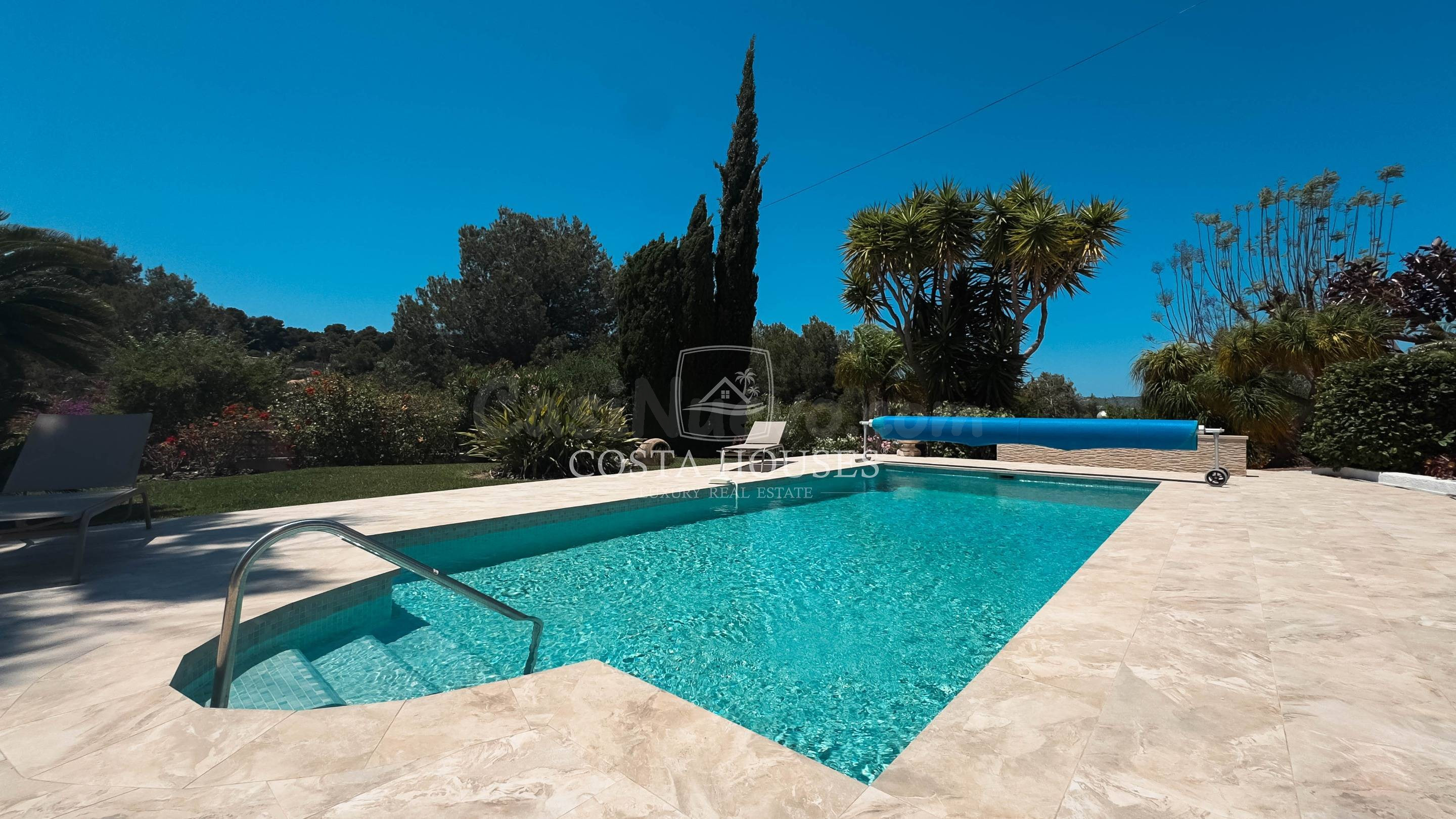 VIVIENDA FAMILIAR DE 4 DORMITORIOS EN VENTA EN JÁVEA – ZONA  - foto 5