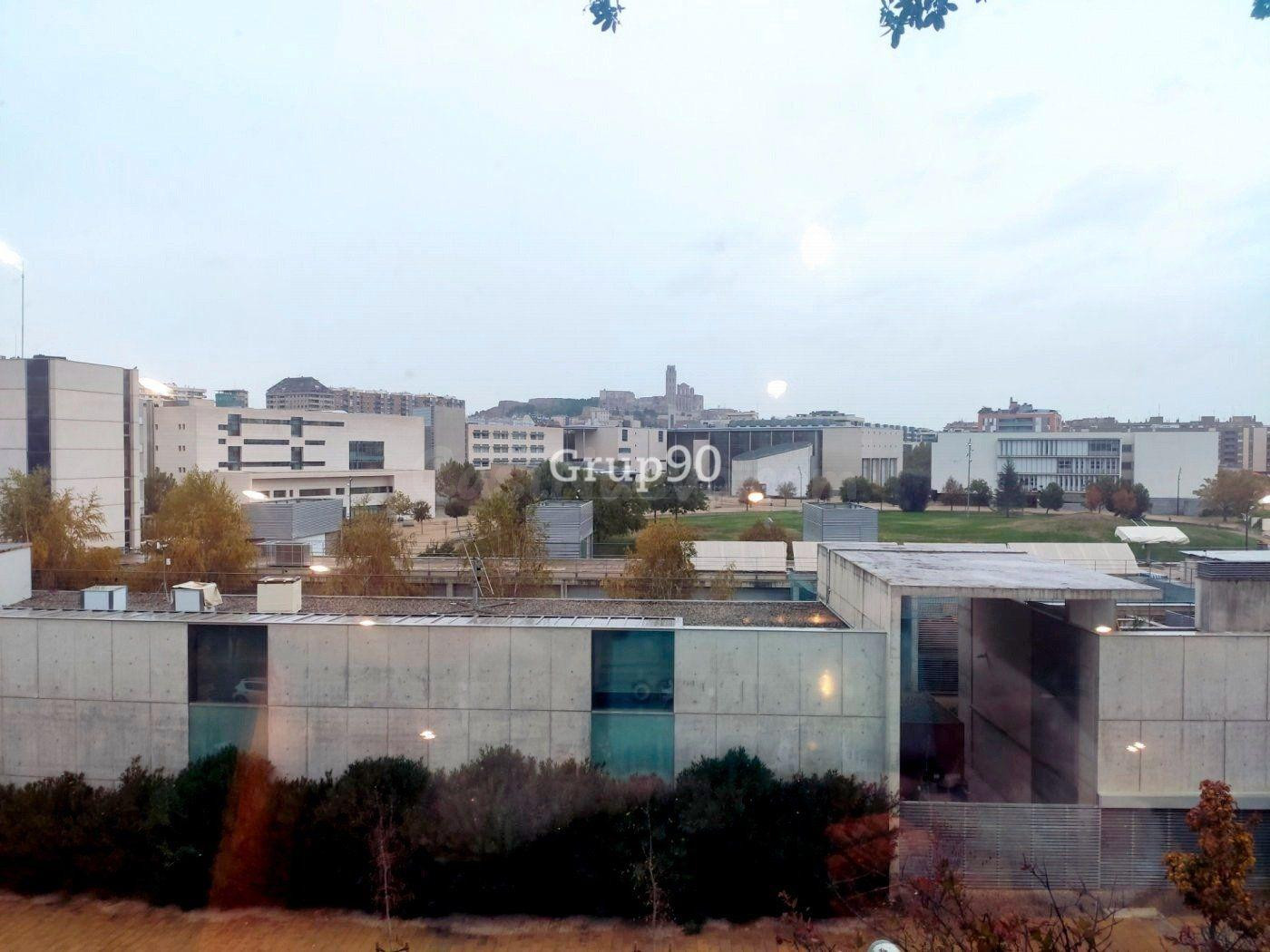 ¡Oportunidad para inversores! Edificio con rentabilidad en v - foto 2