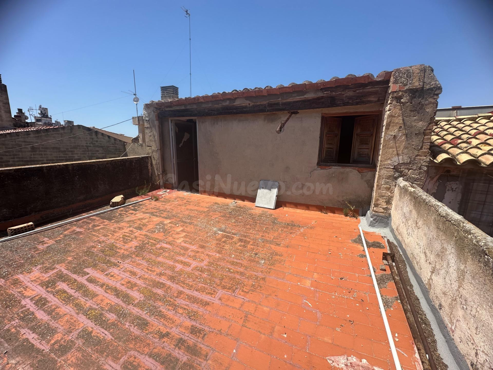 Ático gran terraza a reformar en el centro de Tortosa - foto 3